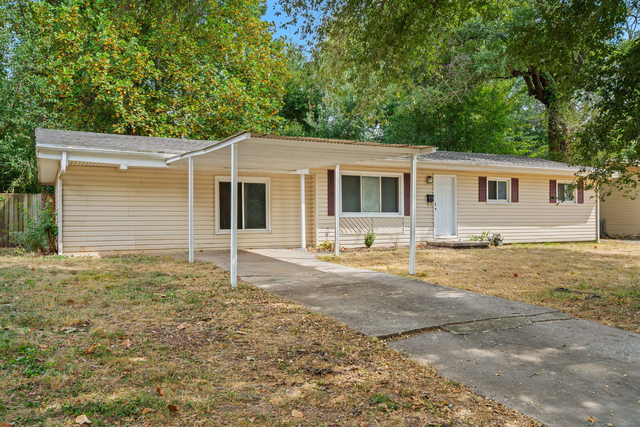 442 South Monte Vista Avenue Property Photo 1