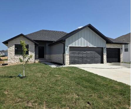 675 West Castor Loop Property Photo 1