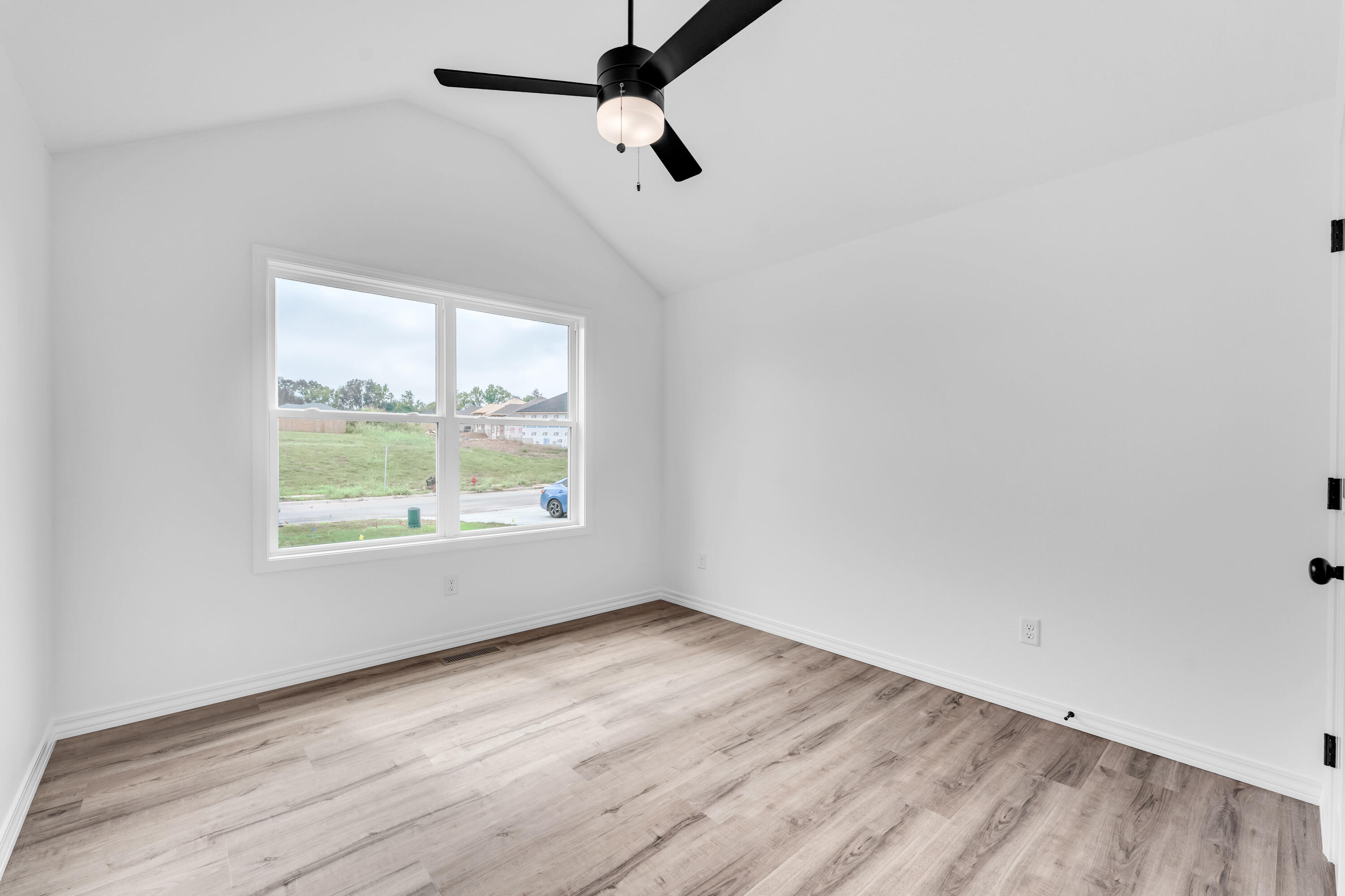 675 West Castor Loop Property Photo 22