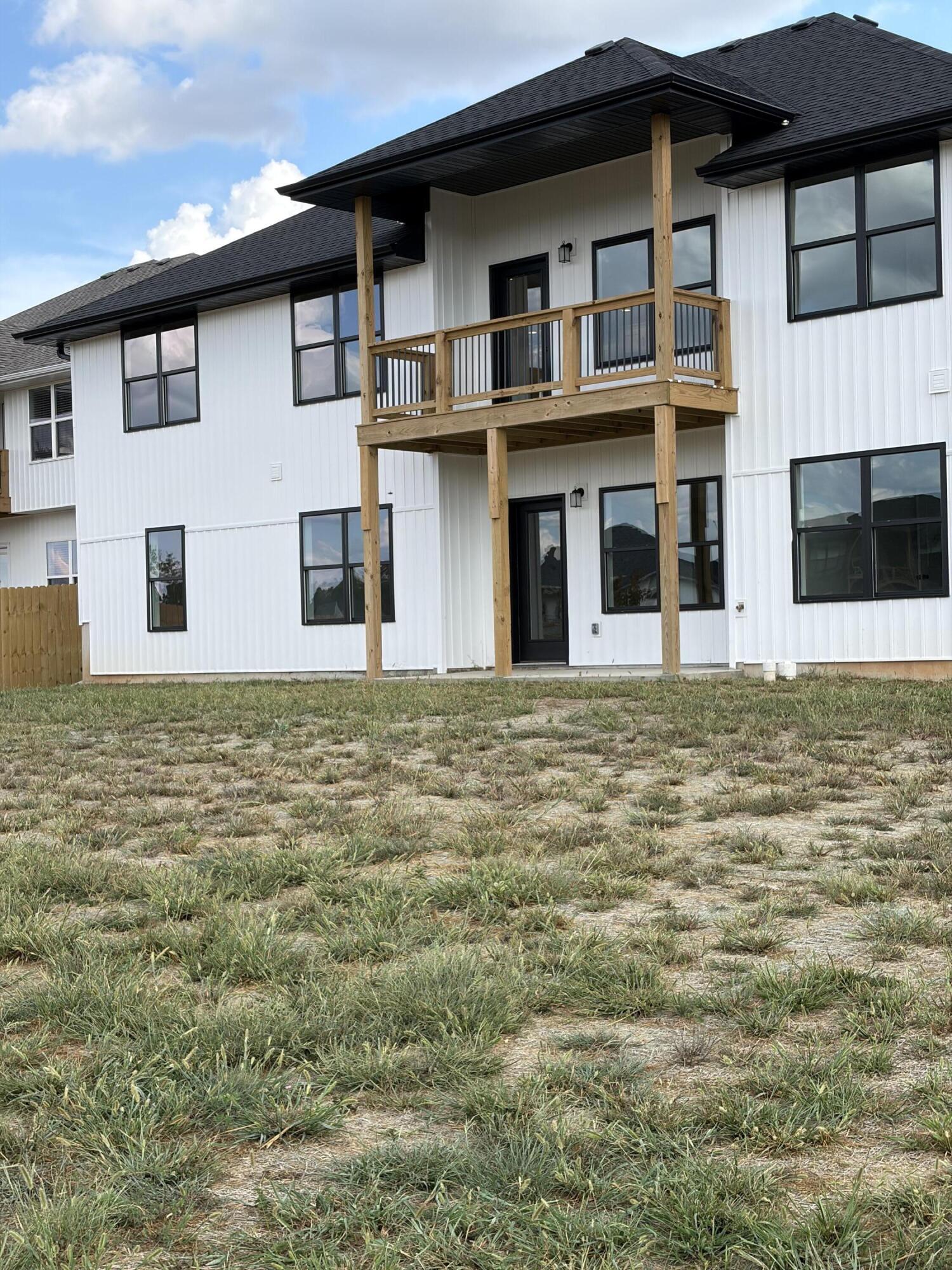 675 West Castor Loop Property Photo 24