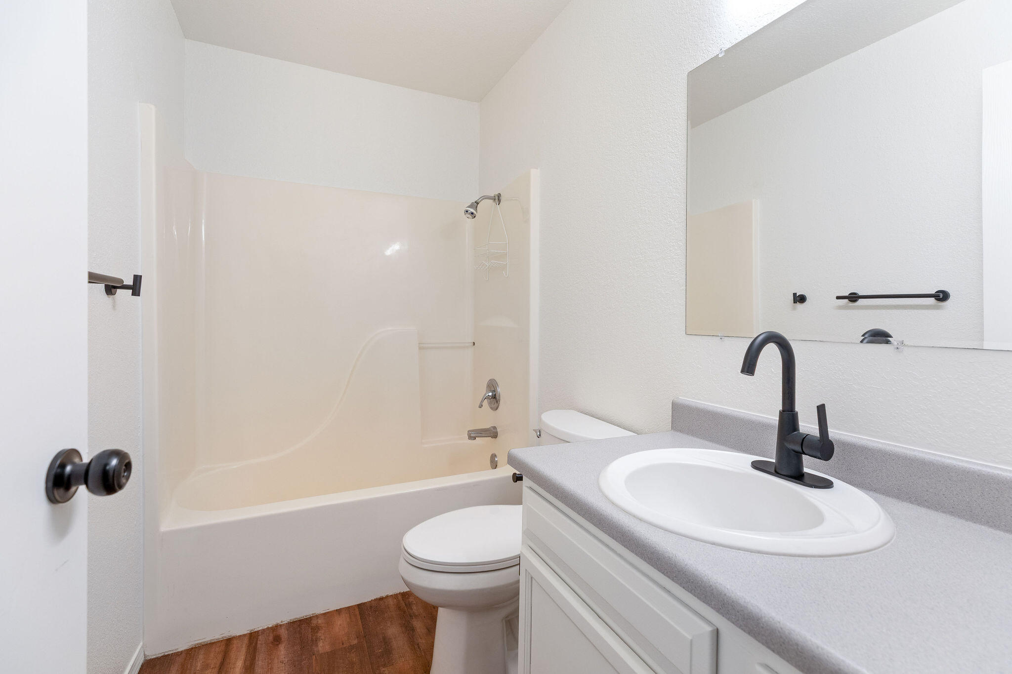 317-347 Hawthorne Street Property Photo 23