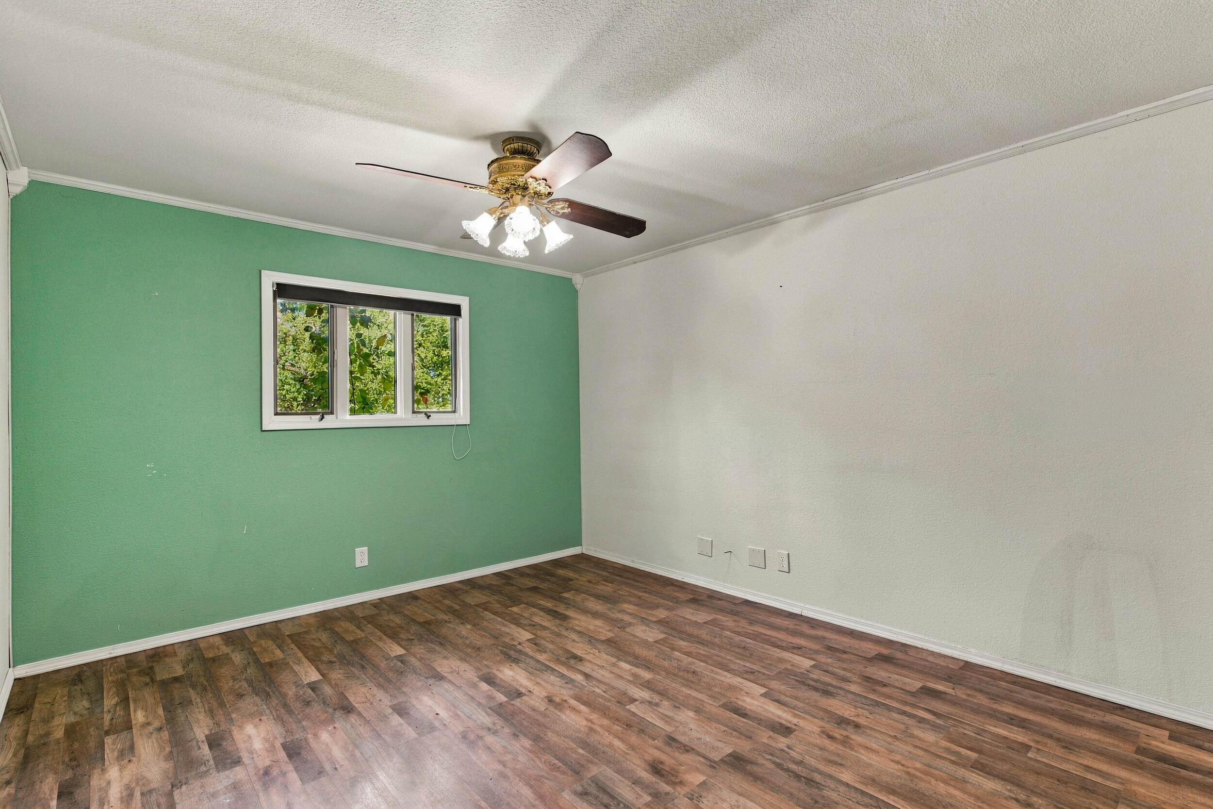 1000 Hickory Street Property Photo 14
