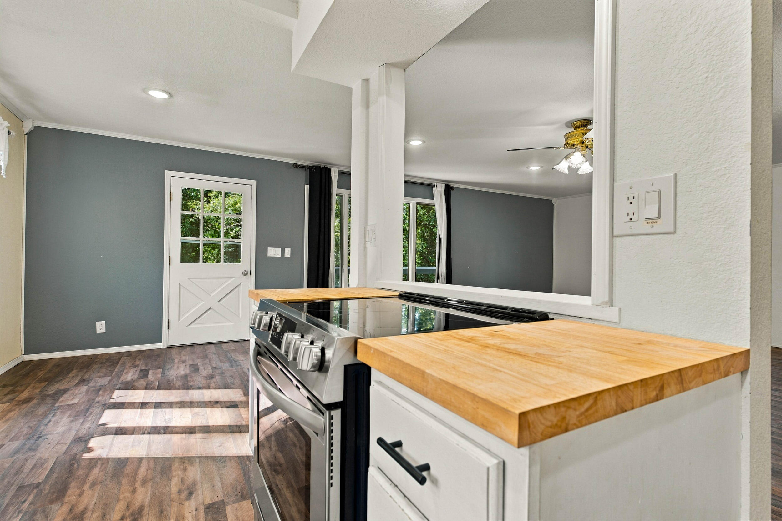 1000 Hickory Street Property Photo 20
