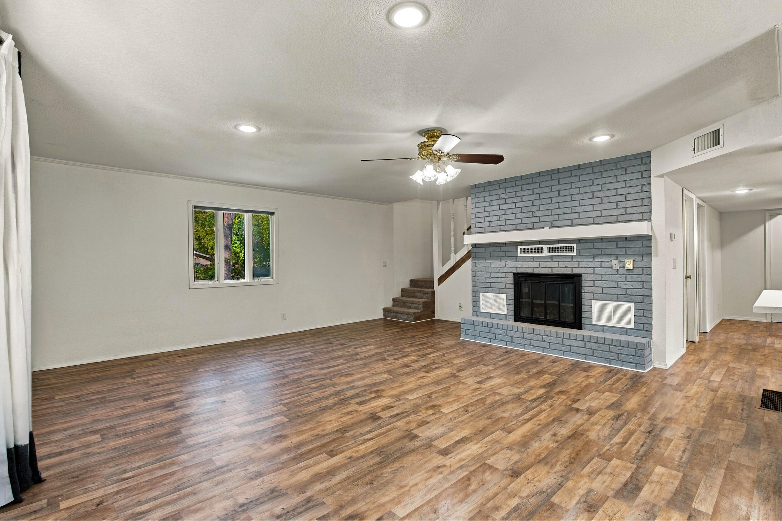 1000 Hickory Street Property Photo 22