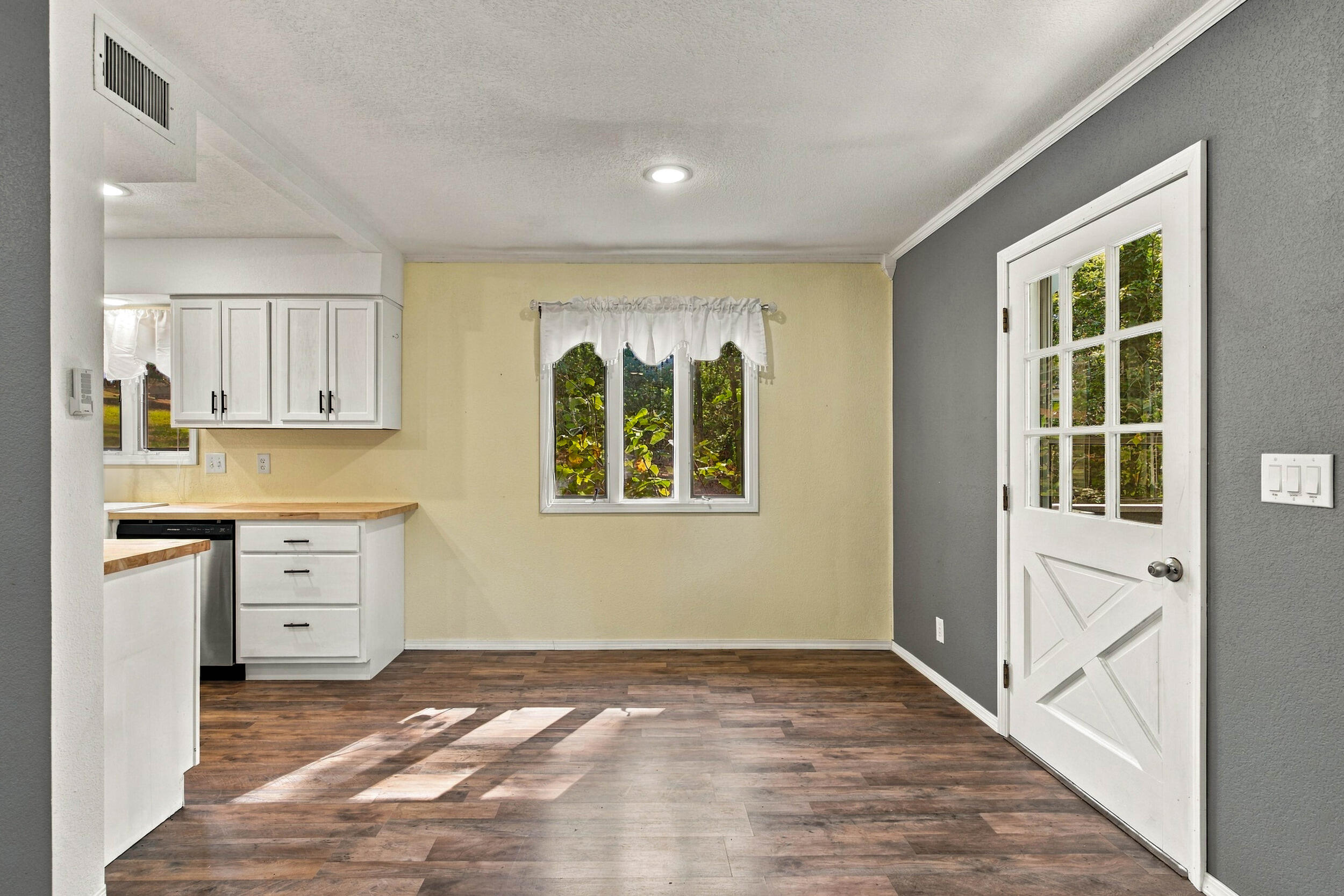 1000 Hickory Street Property Photo 26