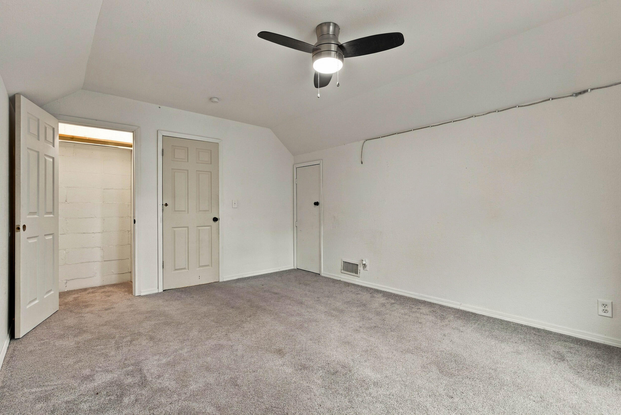 1000 Hickory Street Property Photo 33