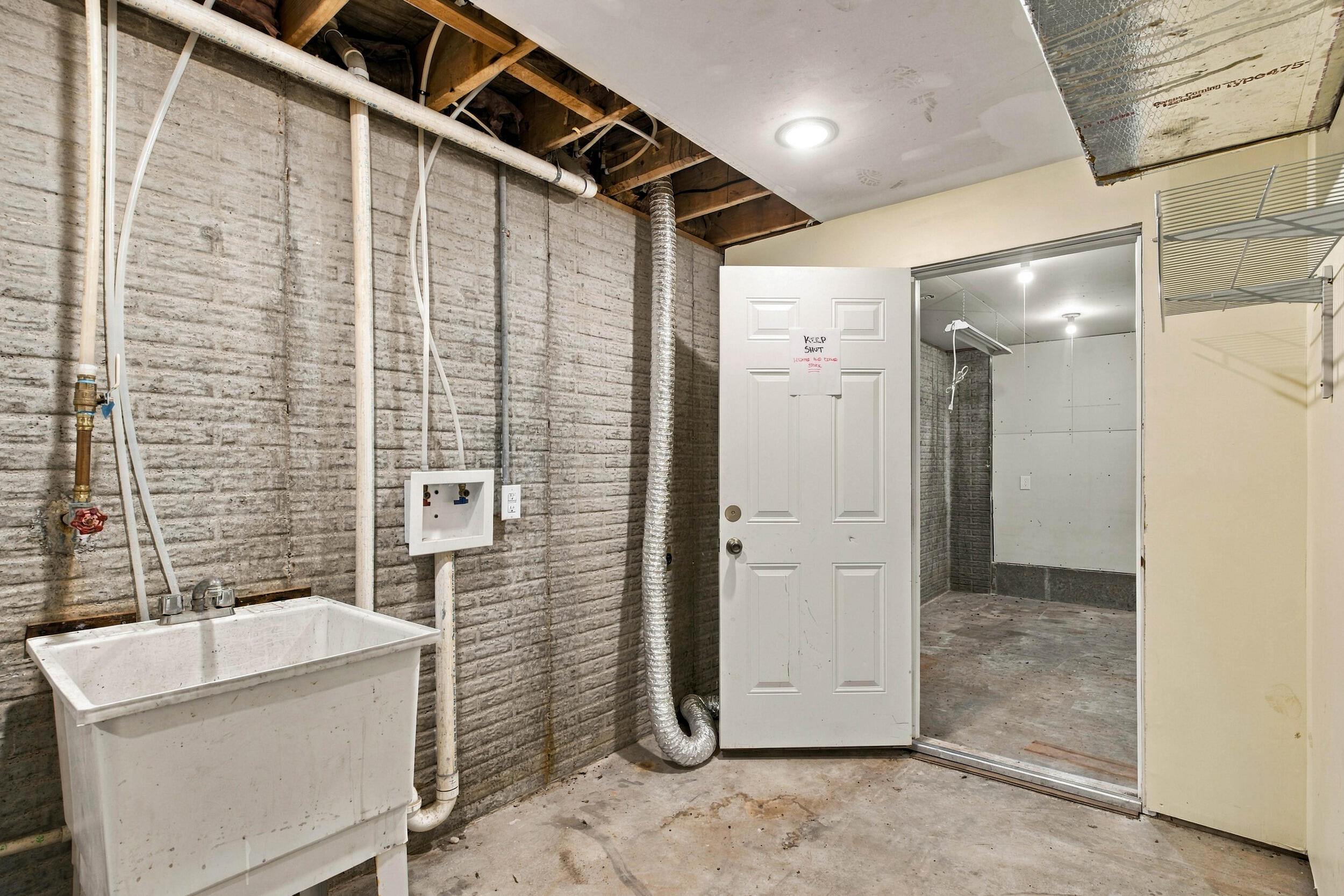 1000 Hickory Street Property Photo 39