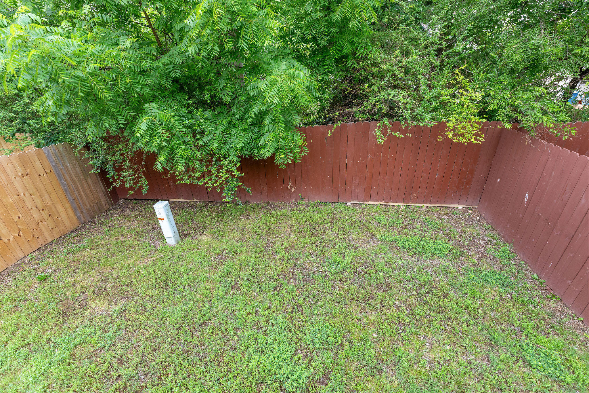 337 Hawthorne Street Property Photo 15