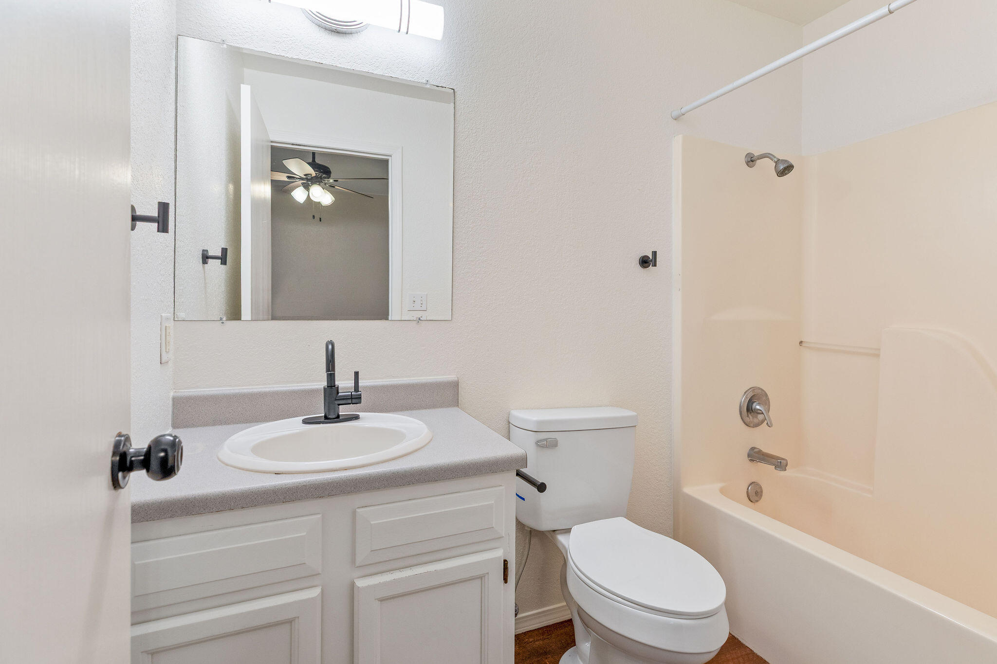 337 Hawthorne Street Property Photo 24
