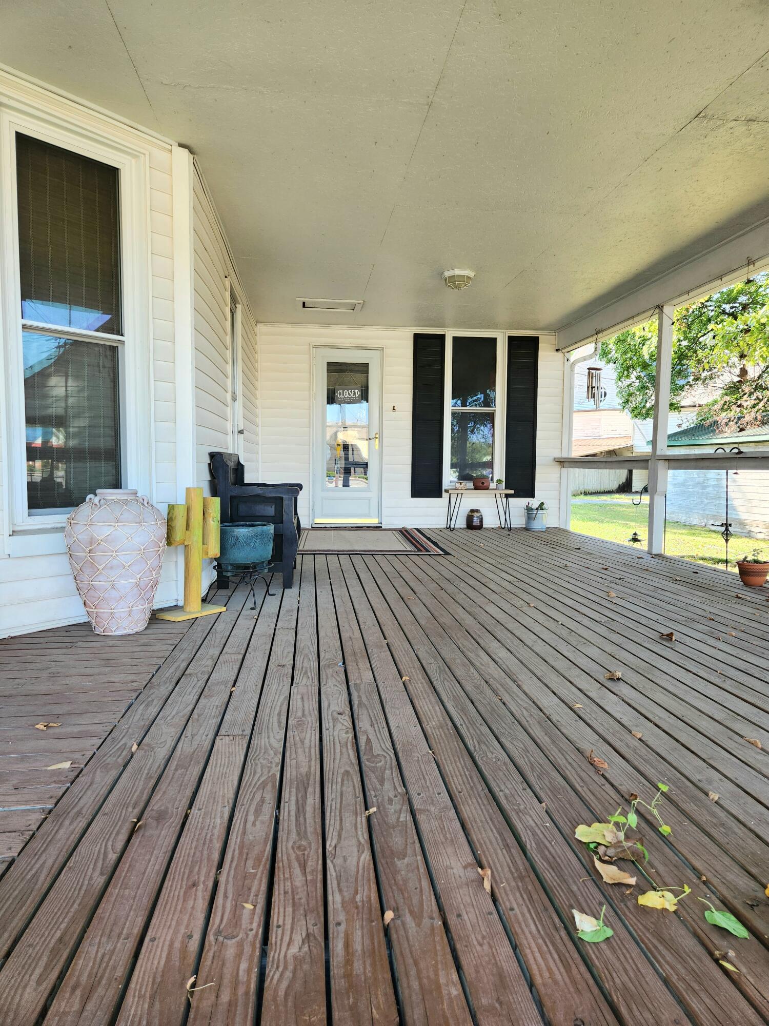 1418 Cherokee Avenue Property Photo 2