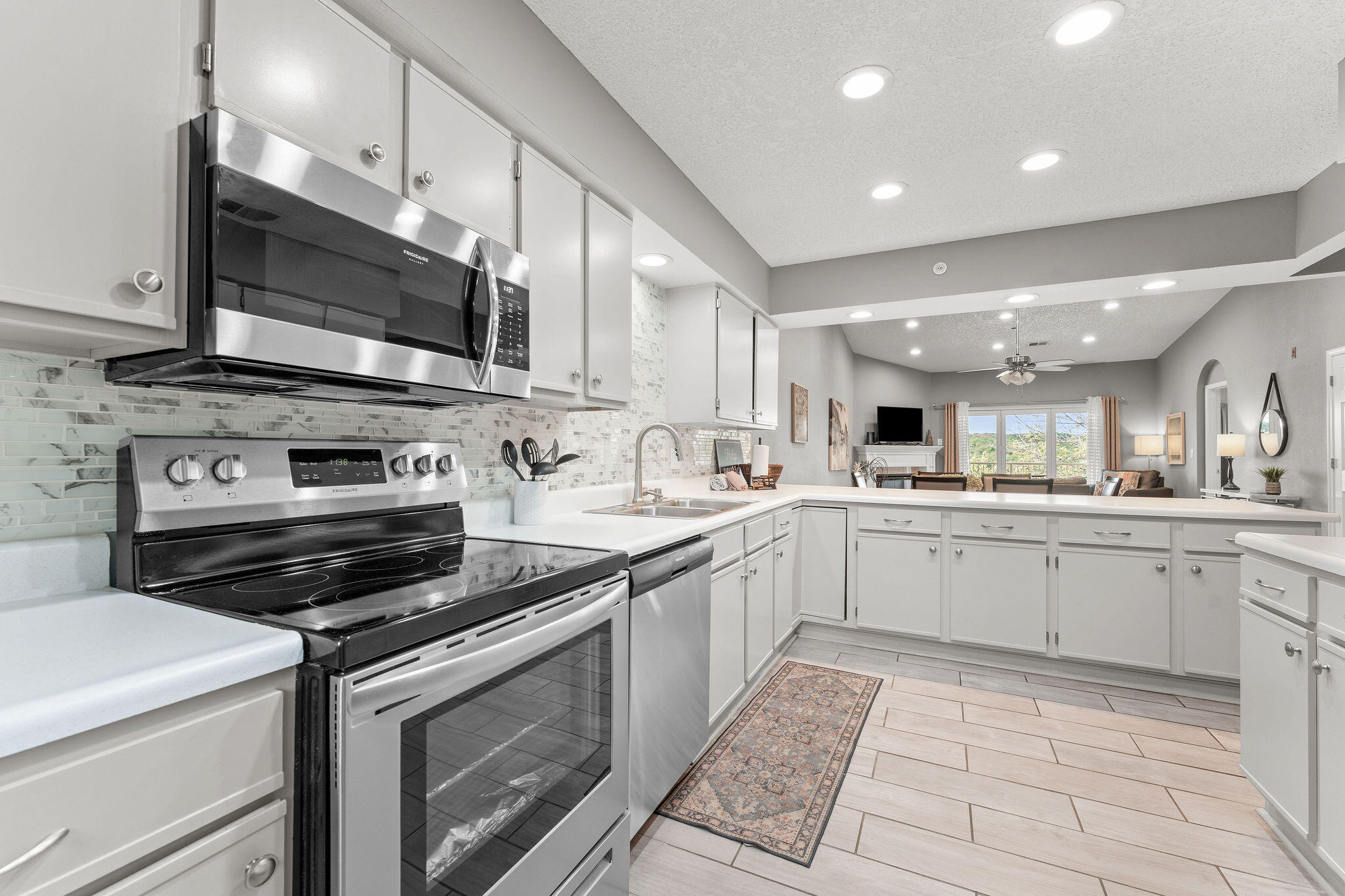 350 South Wildwood Drive # E19 Property Photo 8