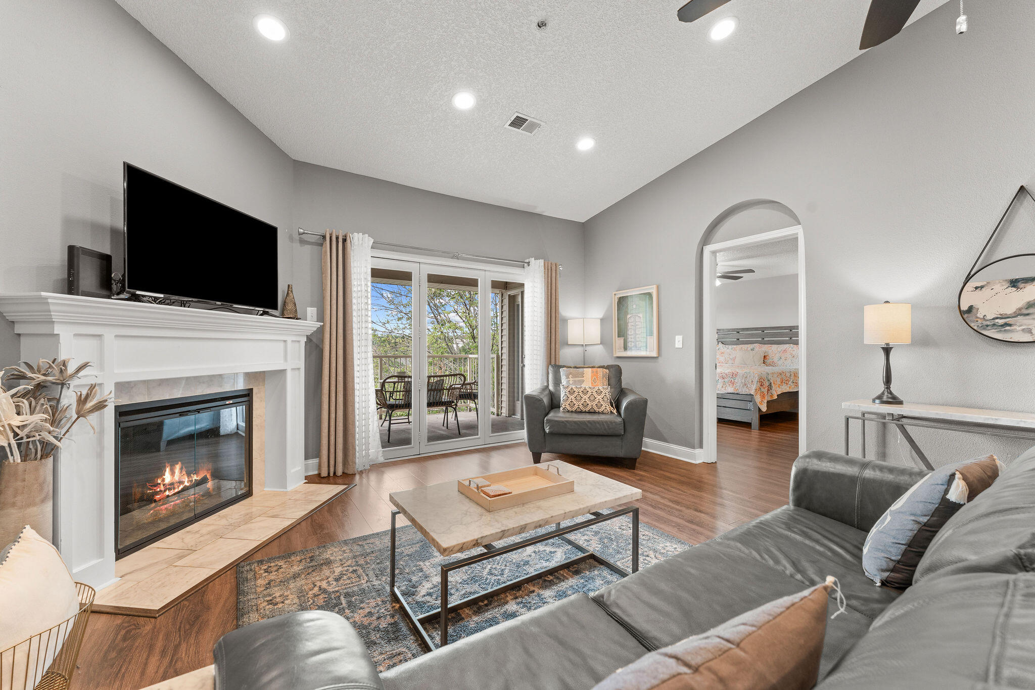350 South Wildwood Drive # E19 Property Photo 9