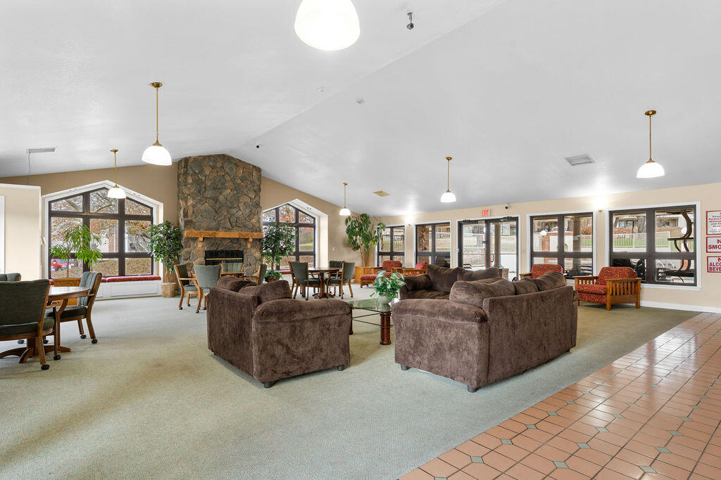 350 South Wildwood Drive # E19 Property Photo 27