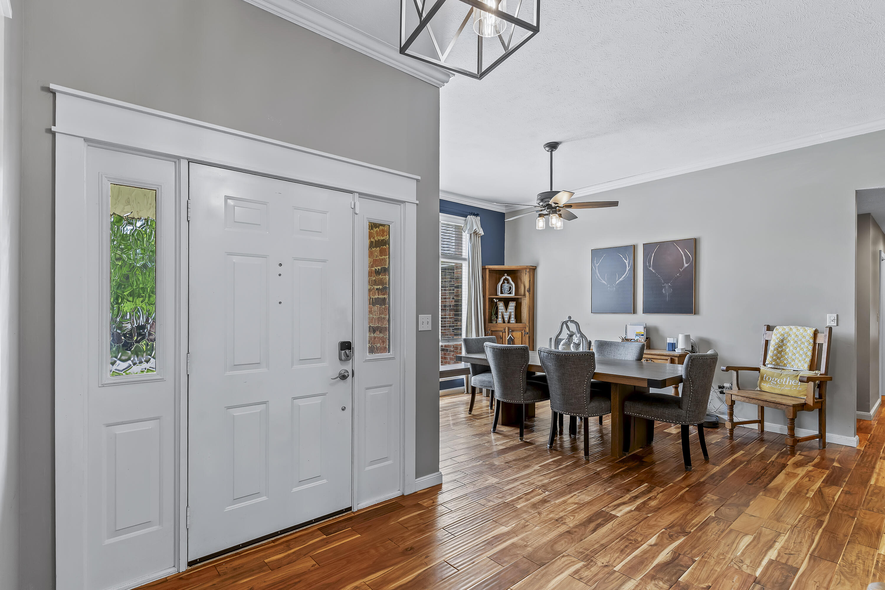 4625 South Turnberry Avenue Property Photo 3