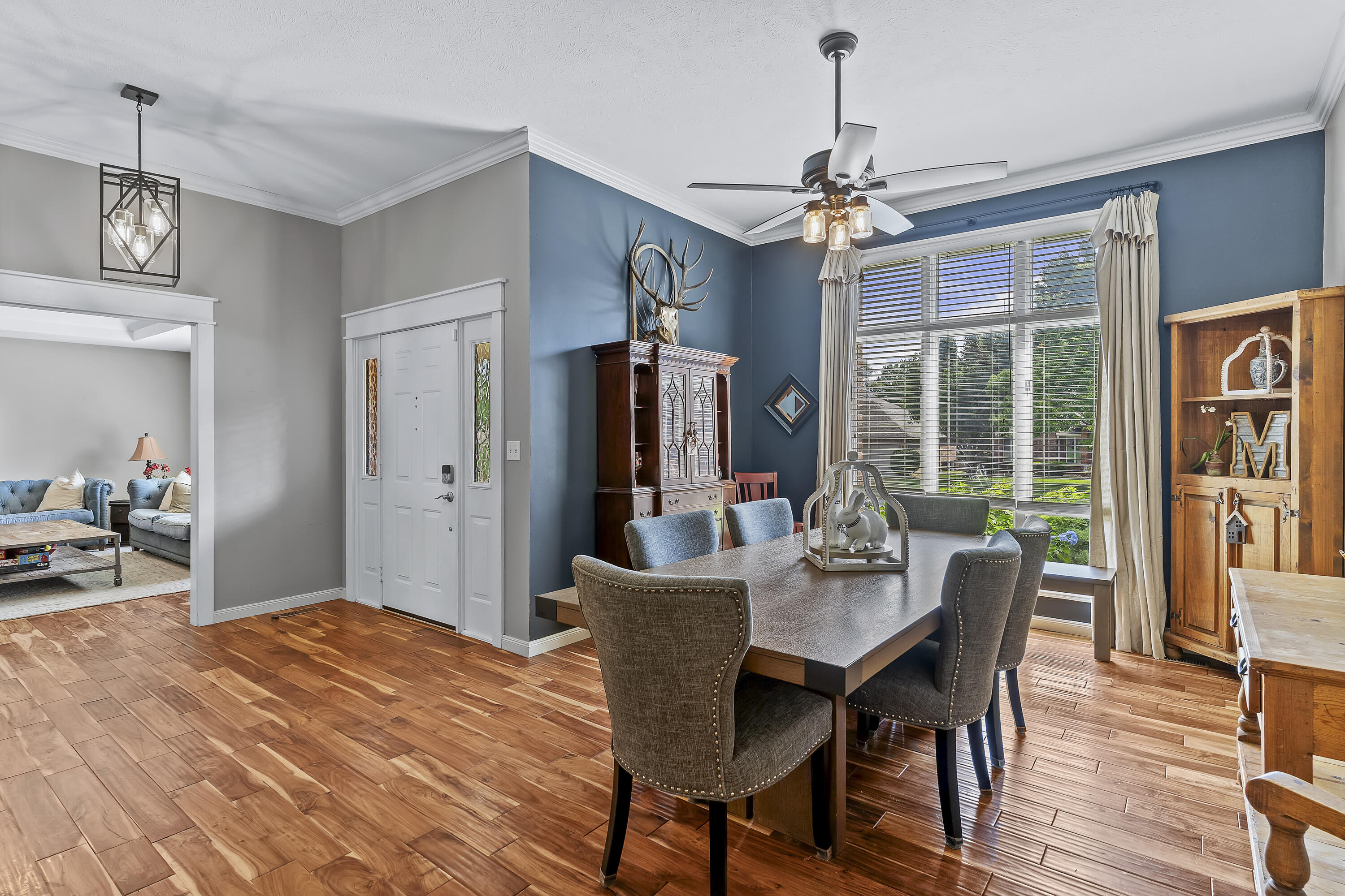 4625 South Turnberry Avenue Property Photo 7