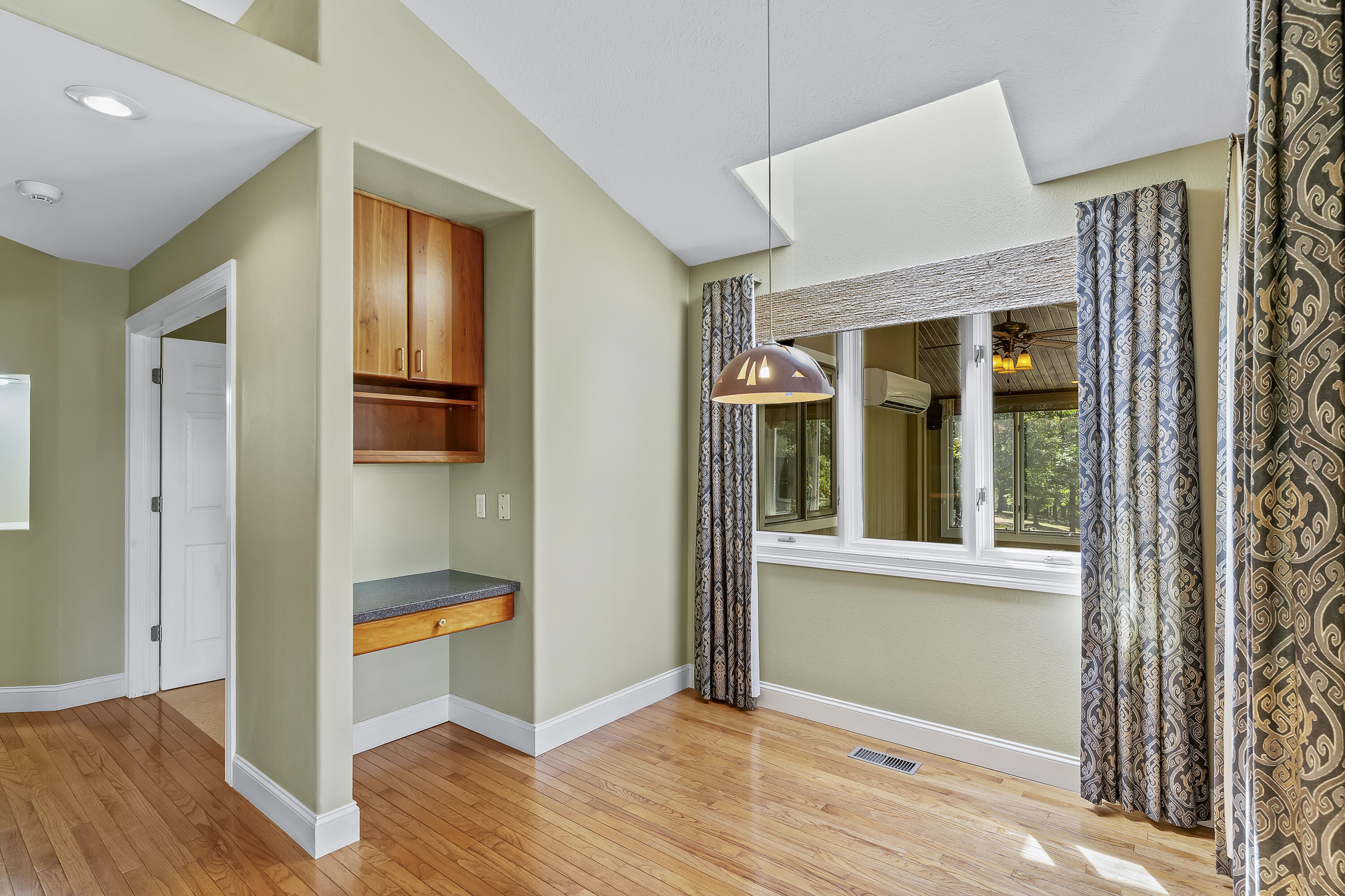 740 Russel Ridge Road Property Photo 19