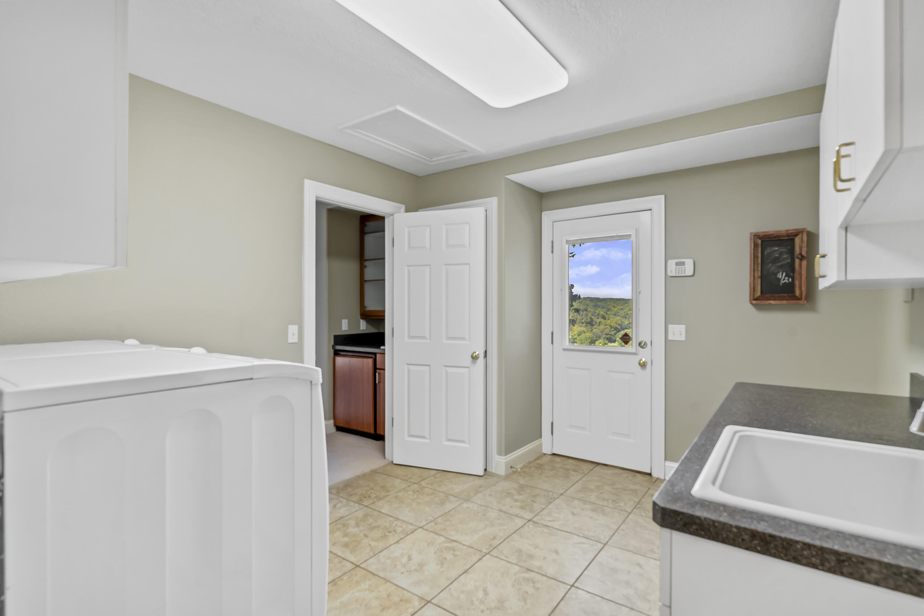 740 Russel Ridge Road Property Photo 43