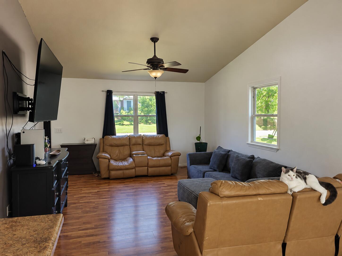 410 South Harlin Drive Property Photo 3