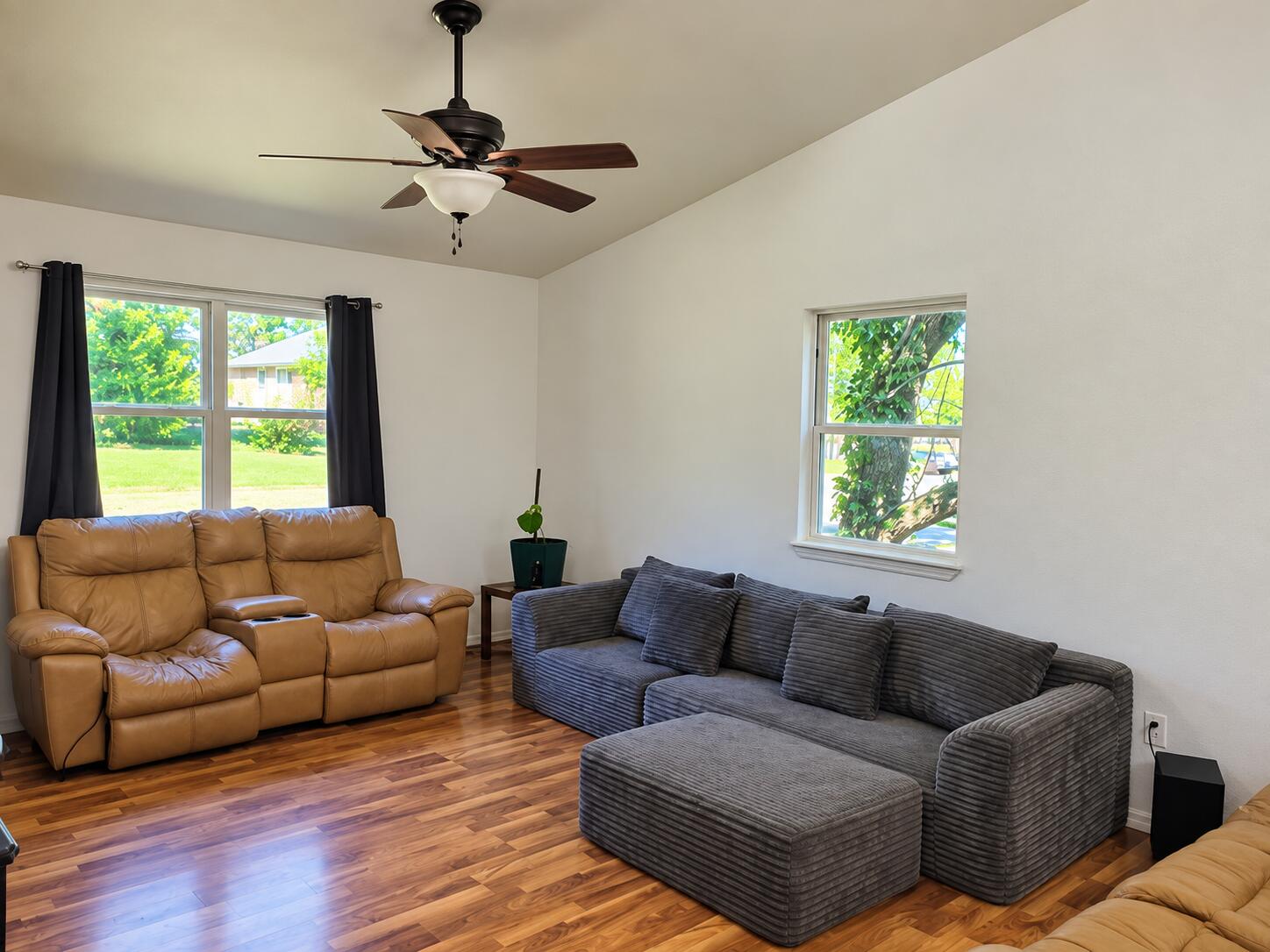 410 South Harlin Drive Property Photo 4