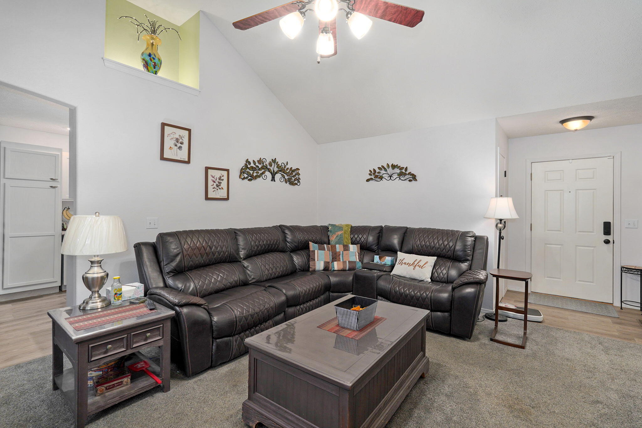 4037 West Linwood Street Property Photo 7