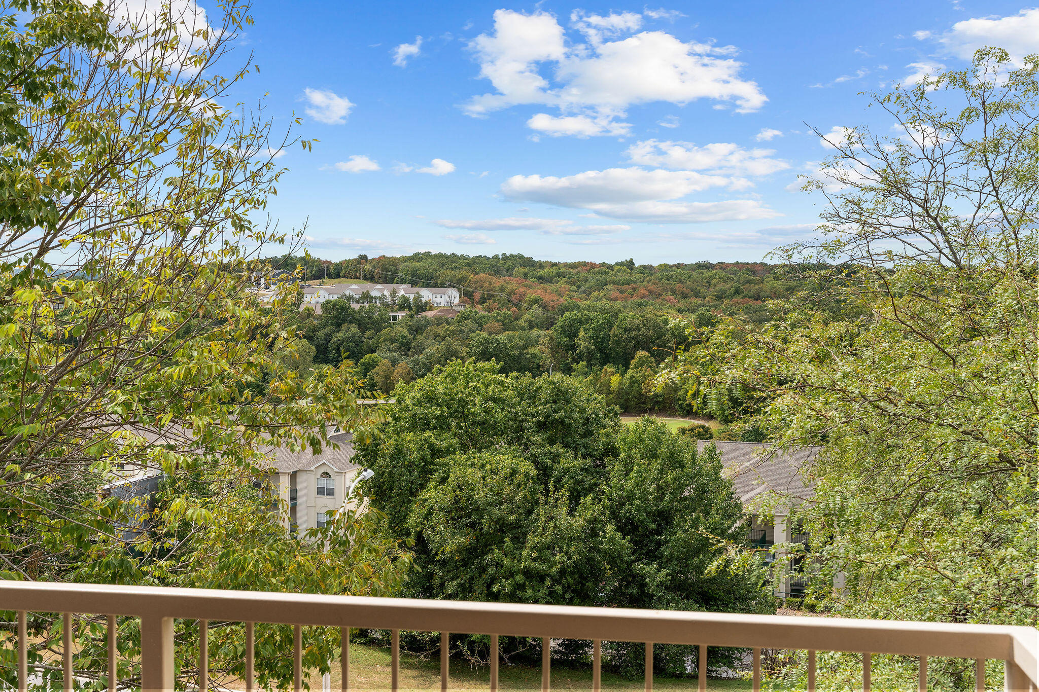 350 South Wildwood Drive # E20 Property Photo 4