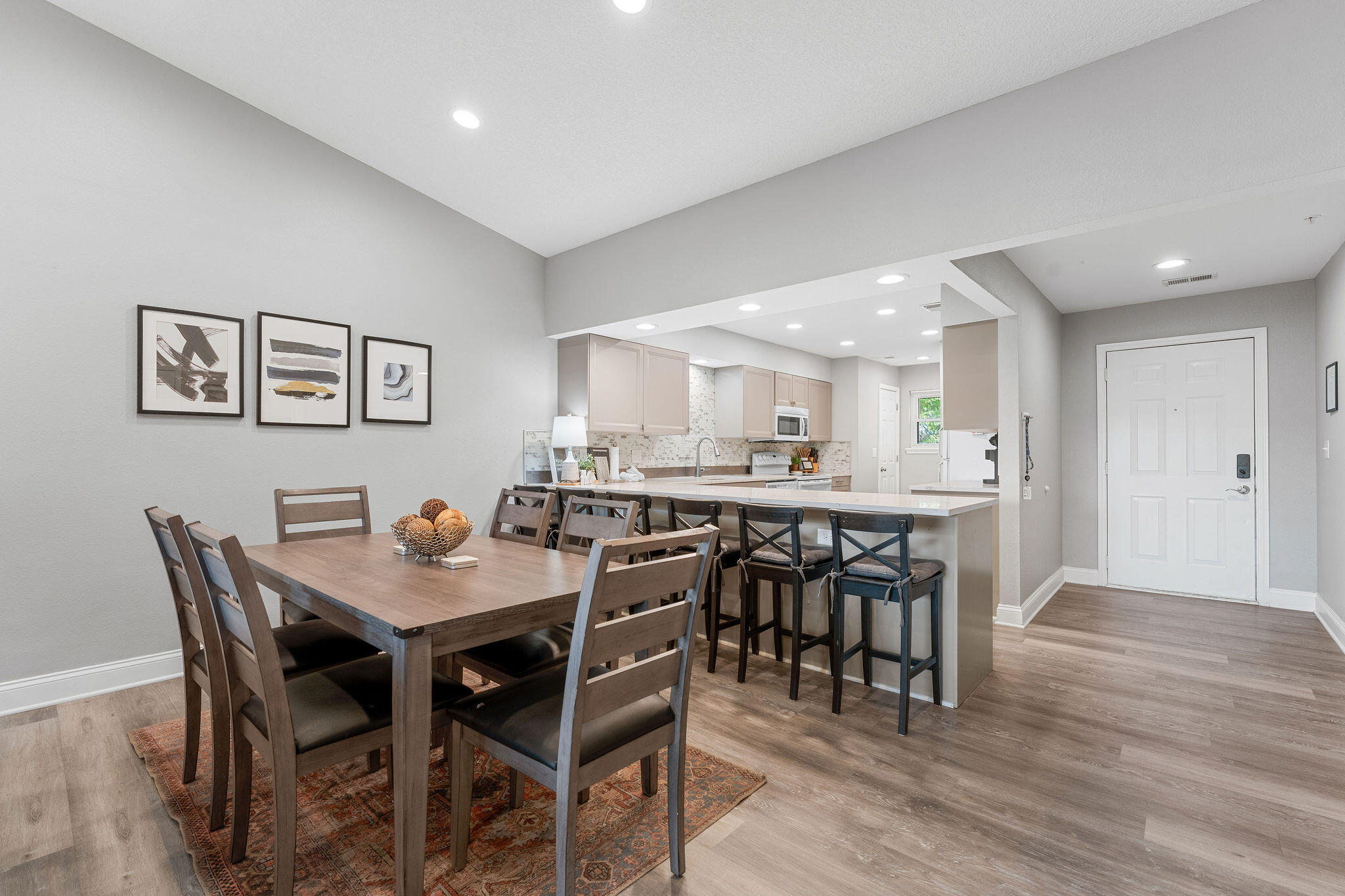 350 South Wildwood Drive # E20 Property Photo 9
