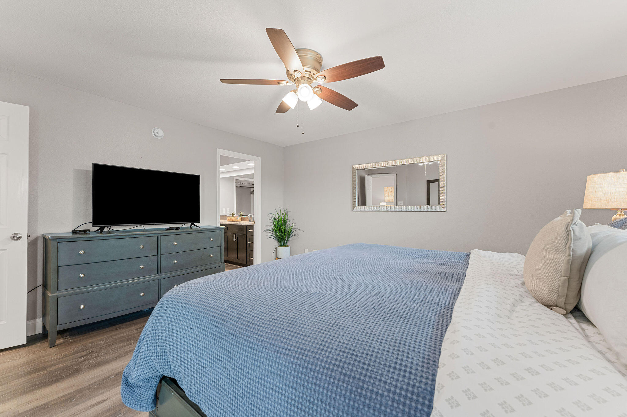 350 South Wildwood Drive # E20 Property Photo 18