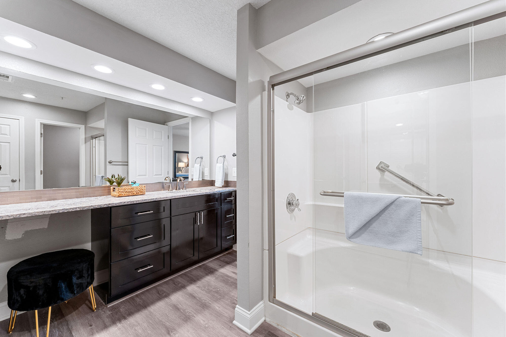 350 South Wildwood Drive # E20 Property Photo 20