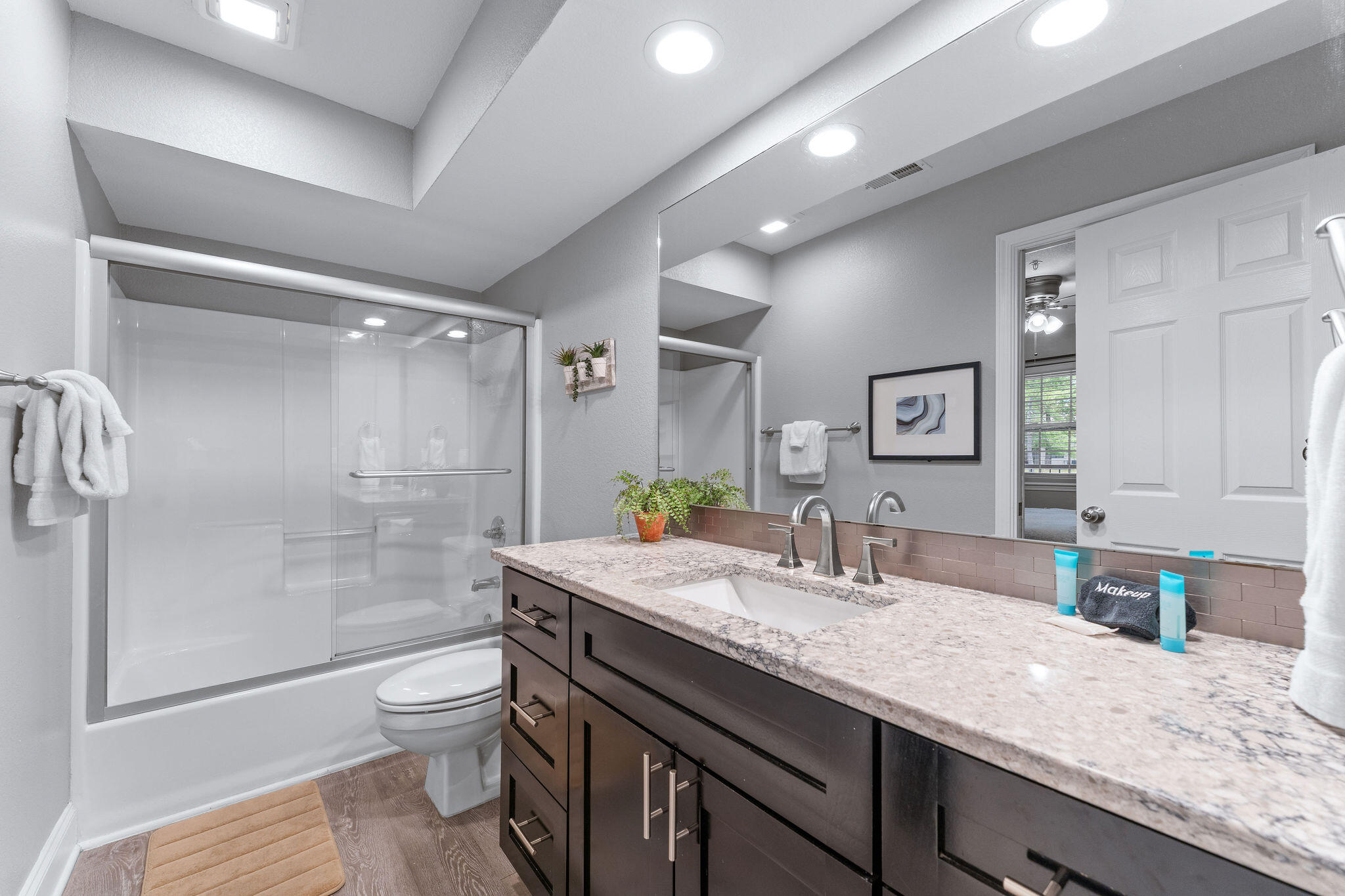350 South Wildwood Drive # E20 Property Photo 23