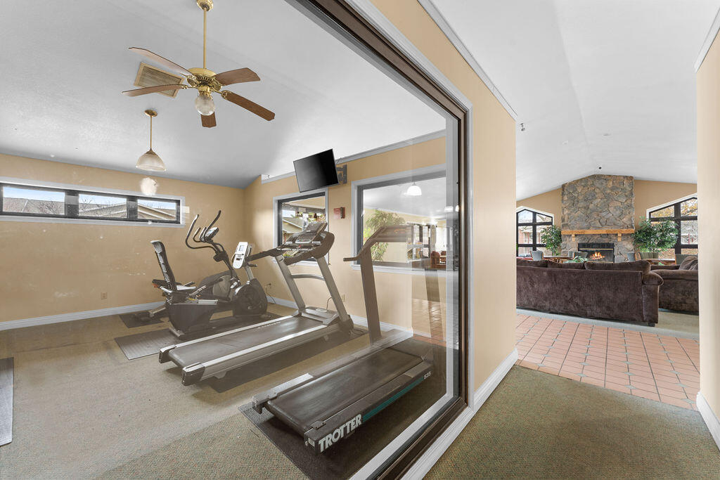 350 South Wildwood Drive # E20 Property Photo 28