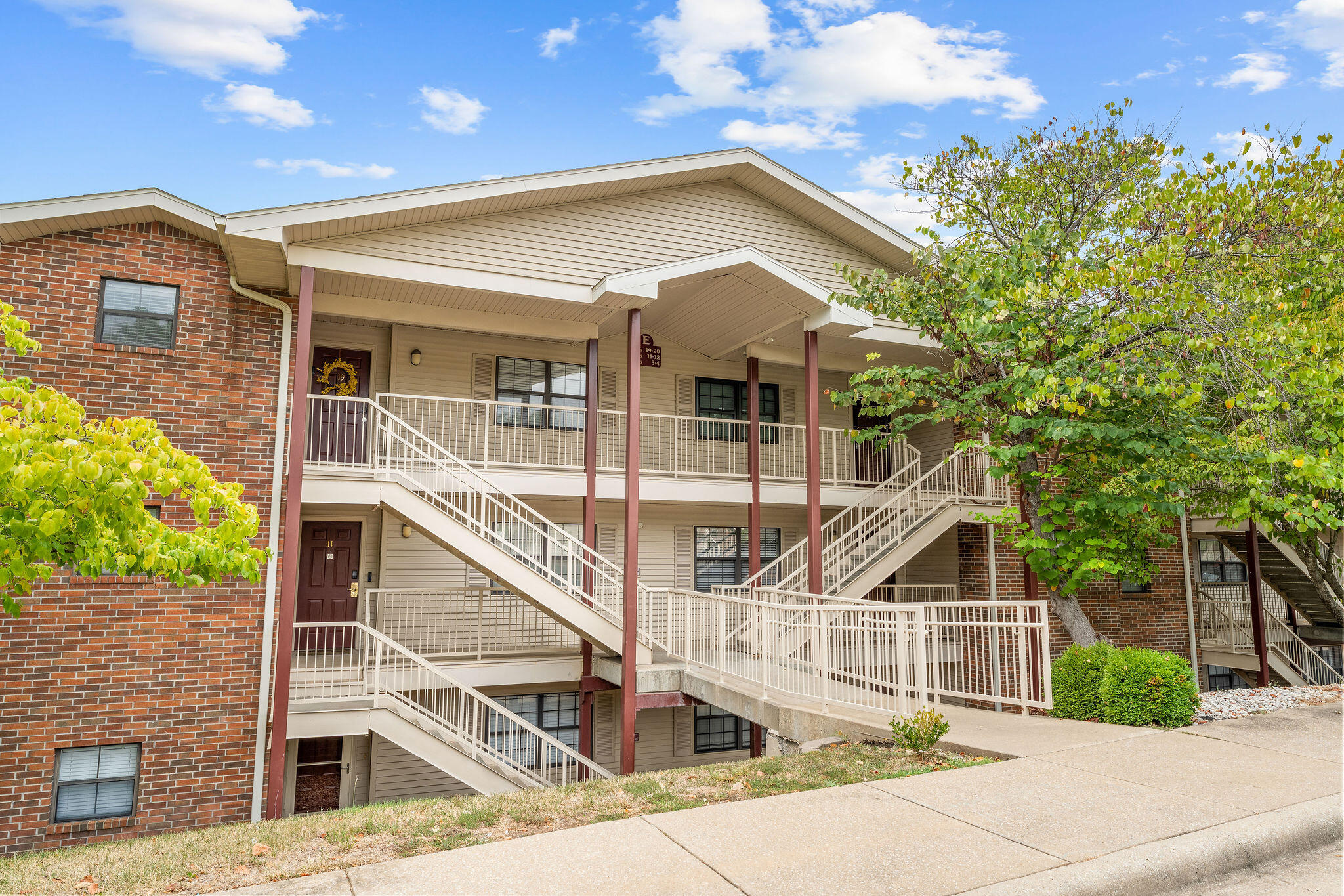 350 South Wildwood Drive # E20 Property Photo 32