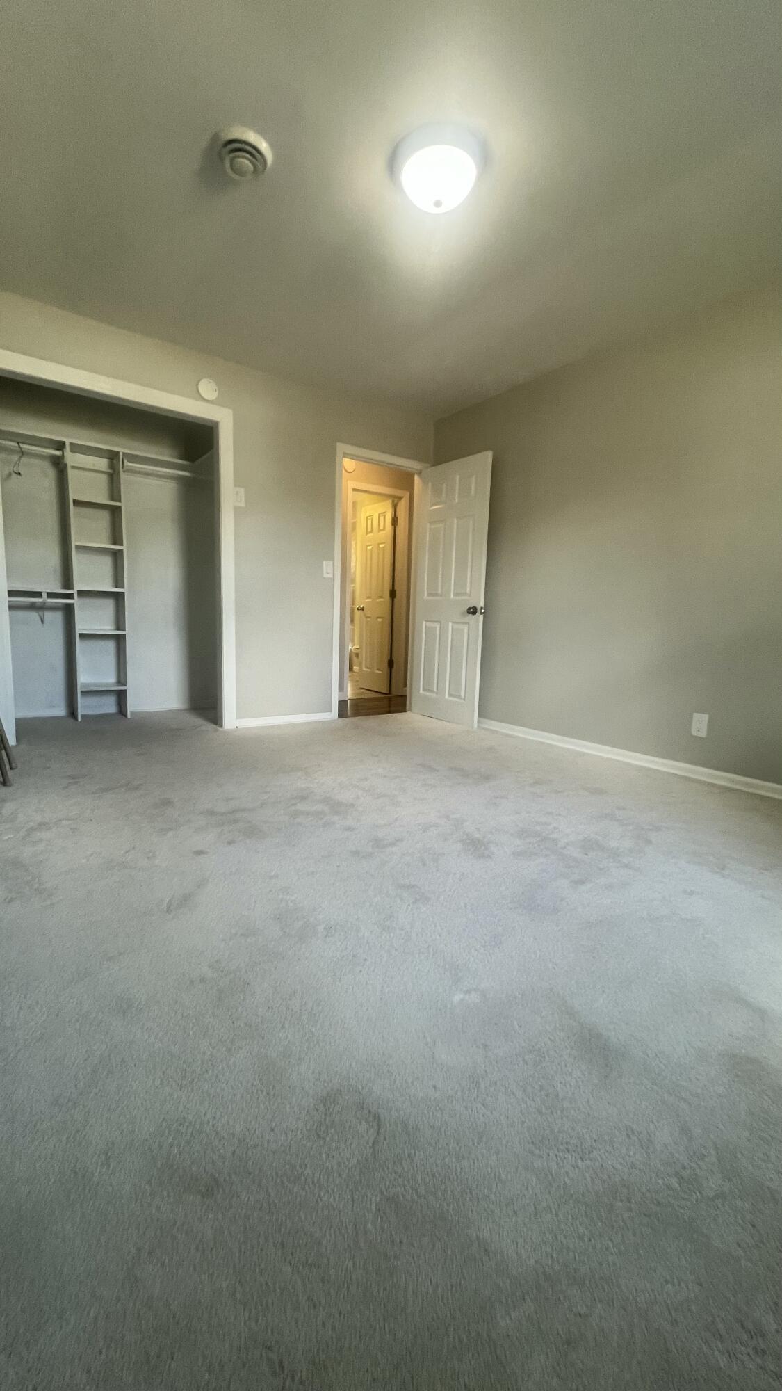 905 South Griffith Avenue Property Photo 12