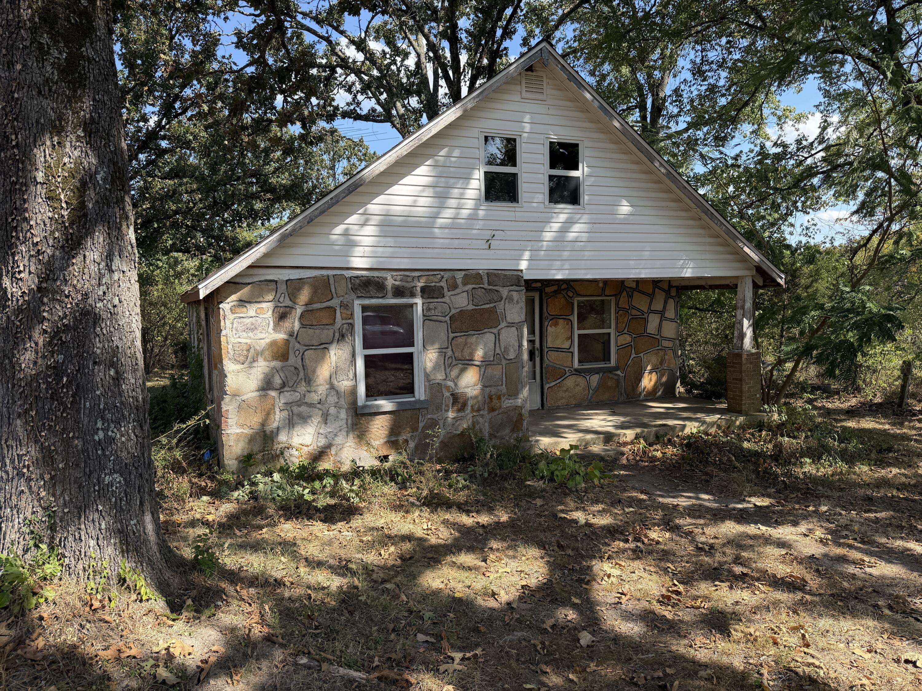 23905 East State Hwy 14 Property Photo 4