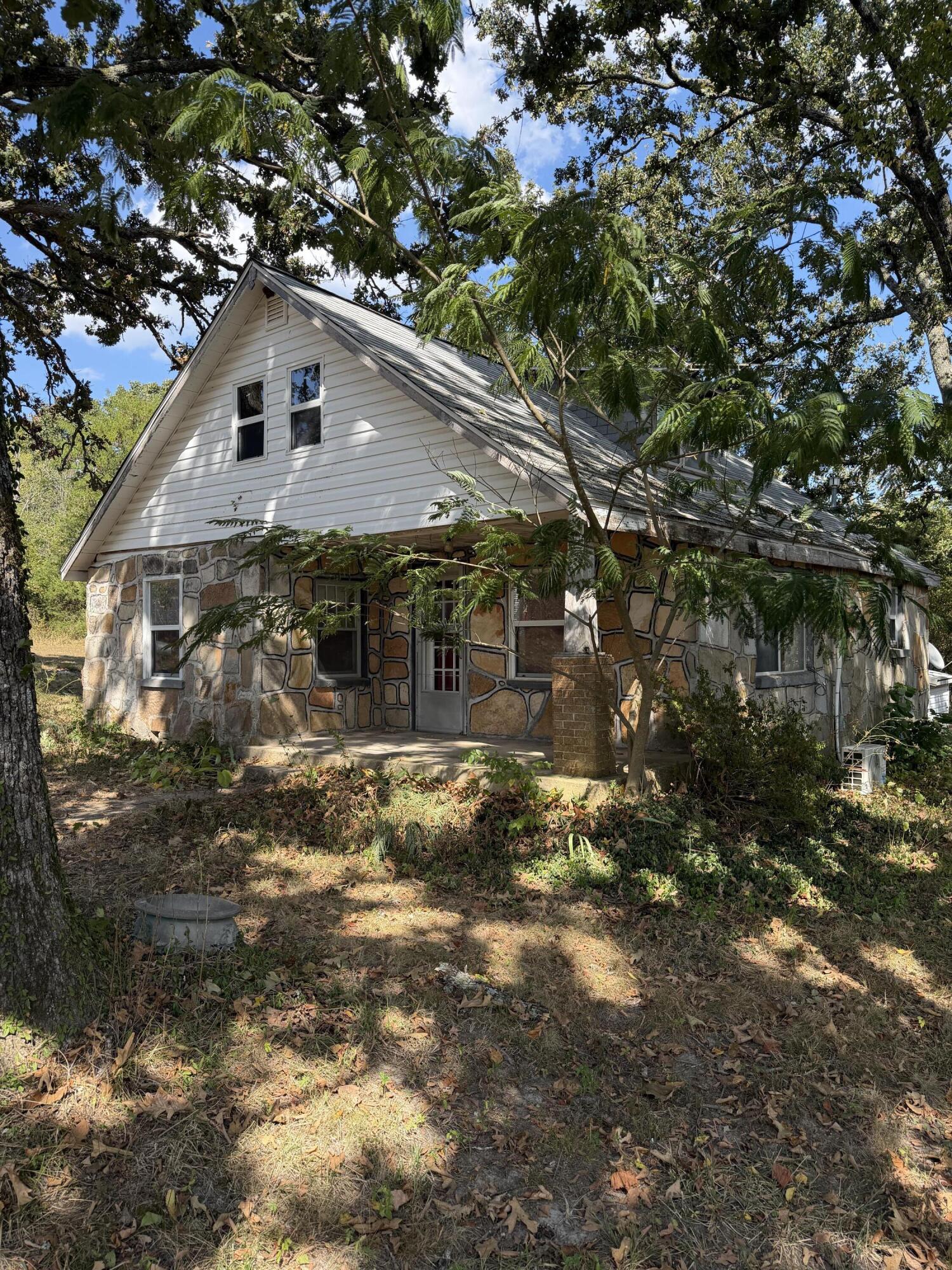 23905 East State Hwy 14 Property Photo 5