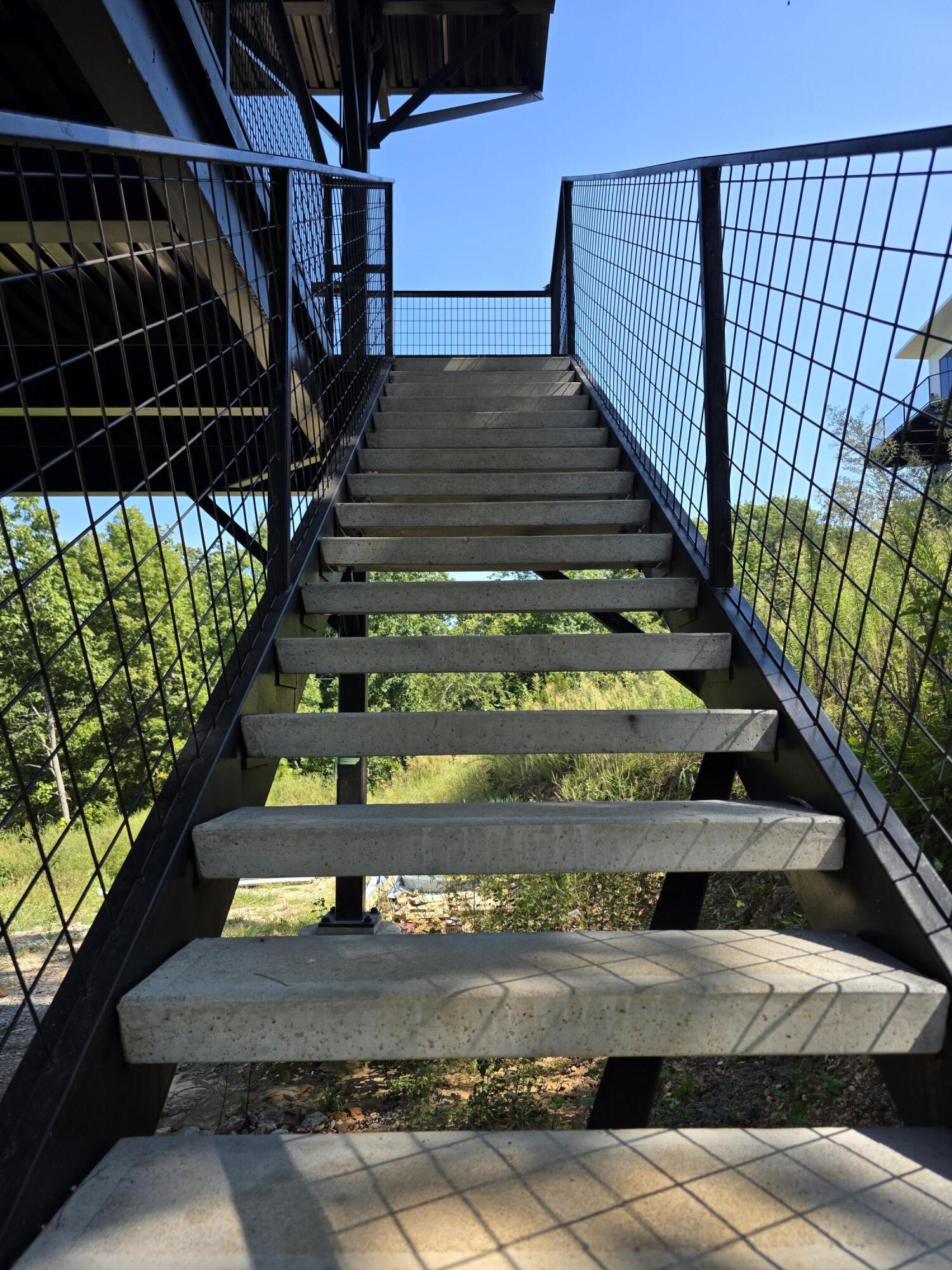 13827 Skyline Drive Property Photo 9