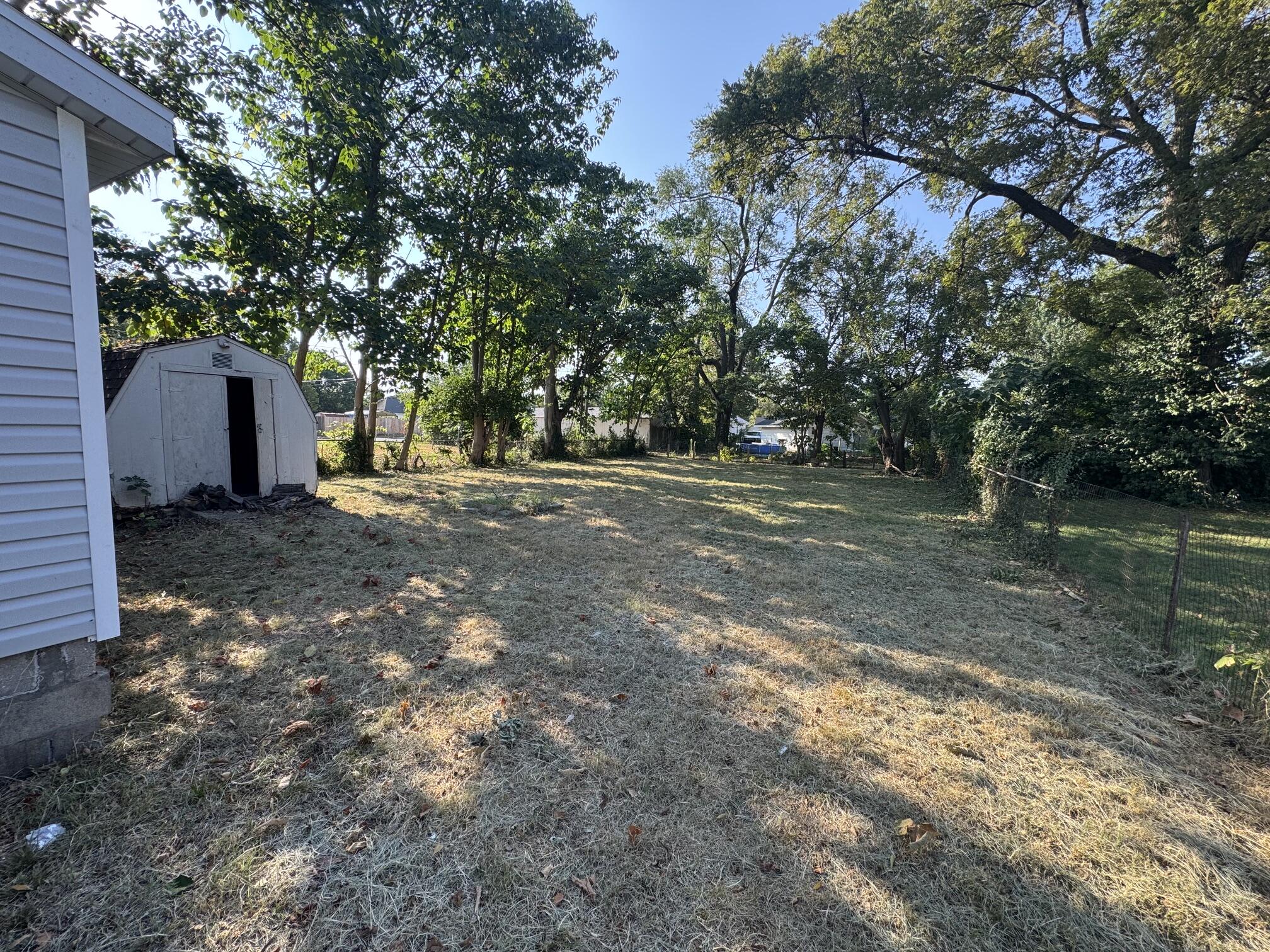 2106 West Webster Street Property Photo 13