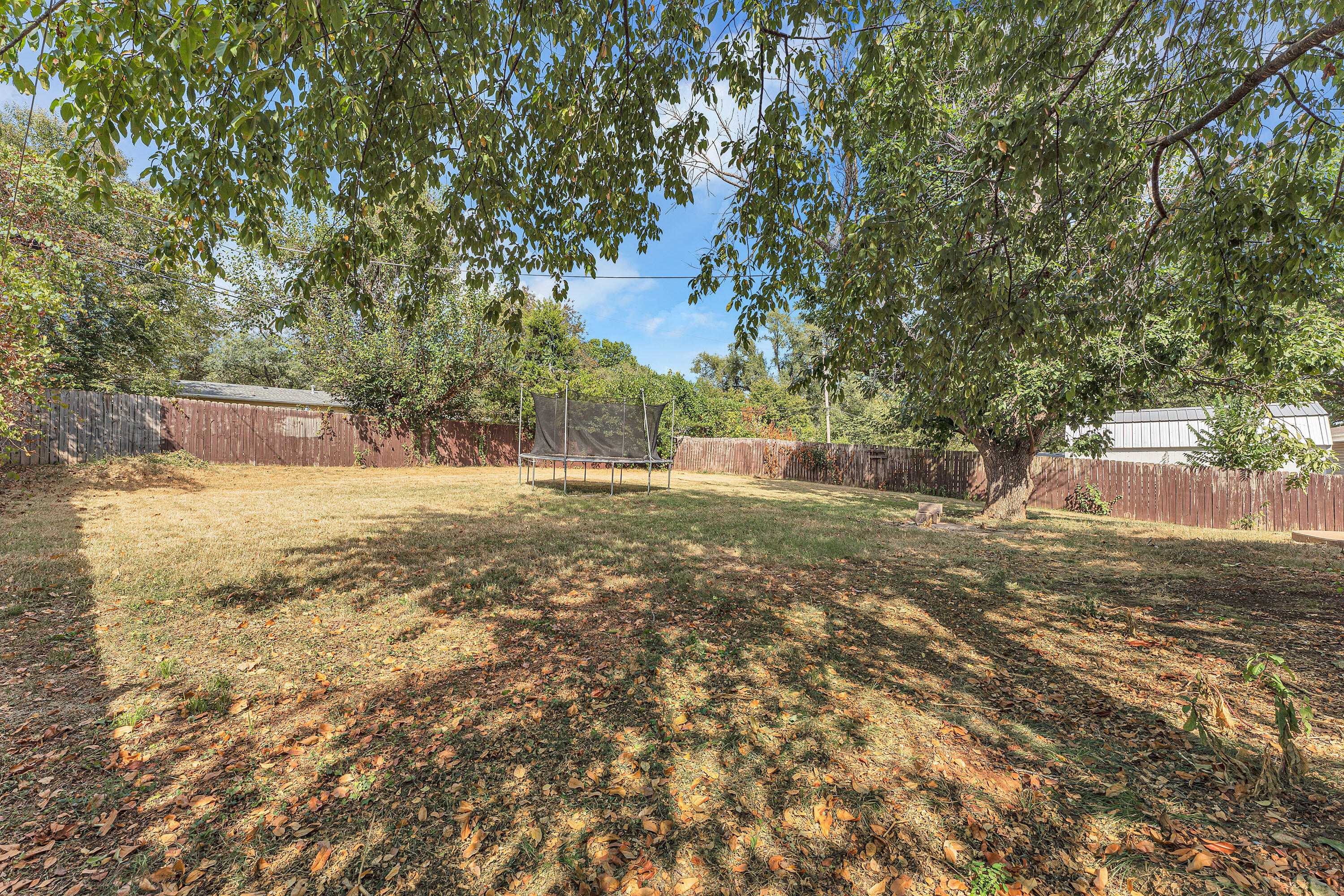 3233 West Glenwood Street Property Photo 30