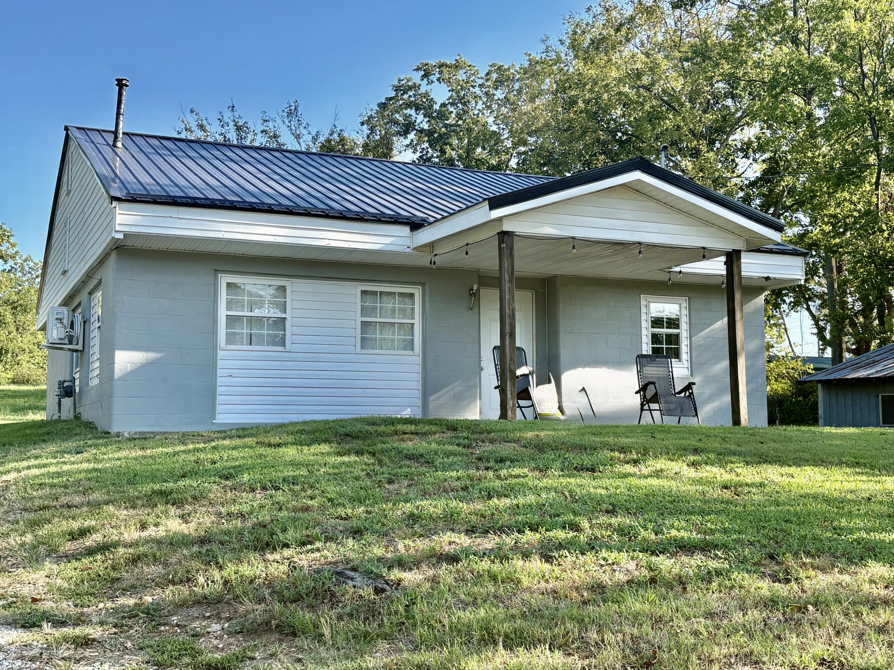 644 Garrett Street Property Photo 1