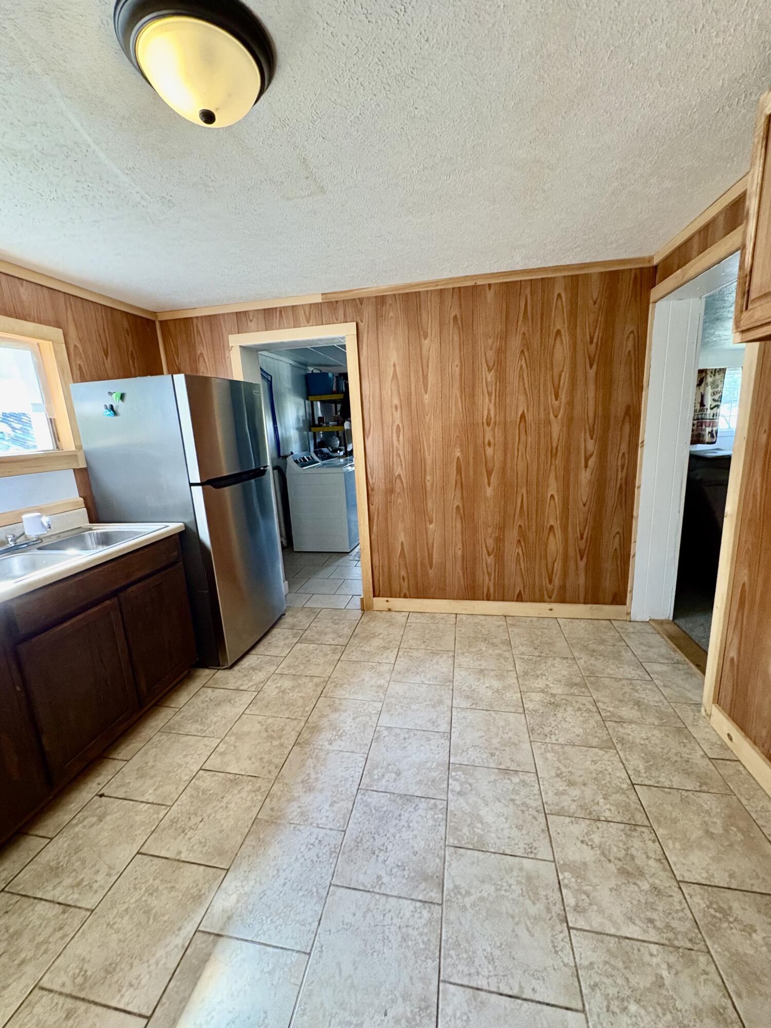 644 Garrett Street Property Photo 25