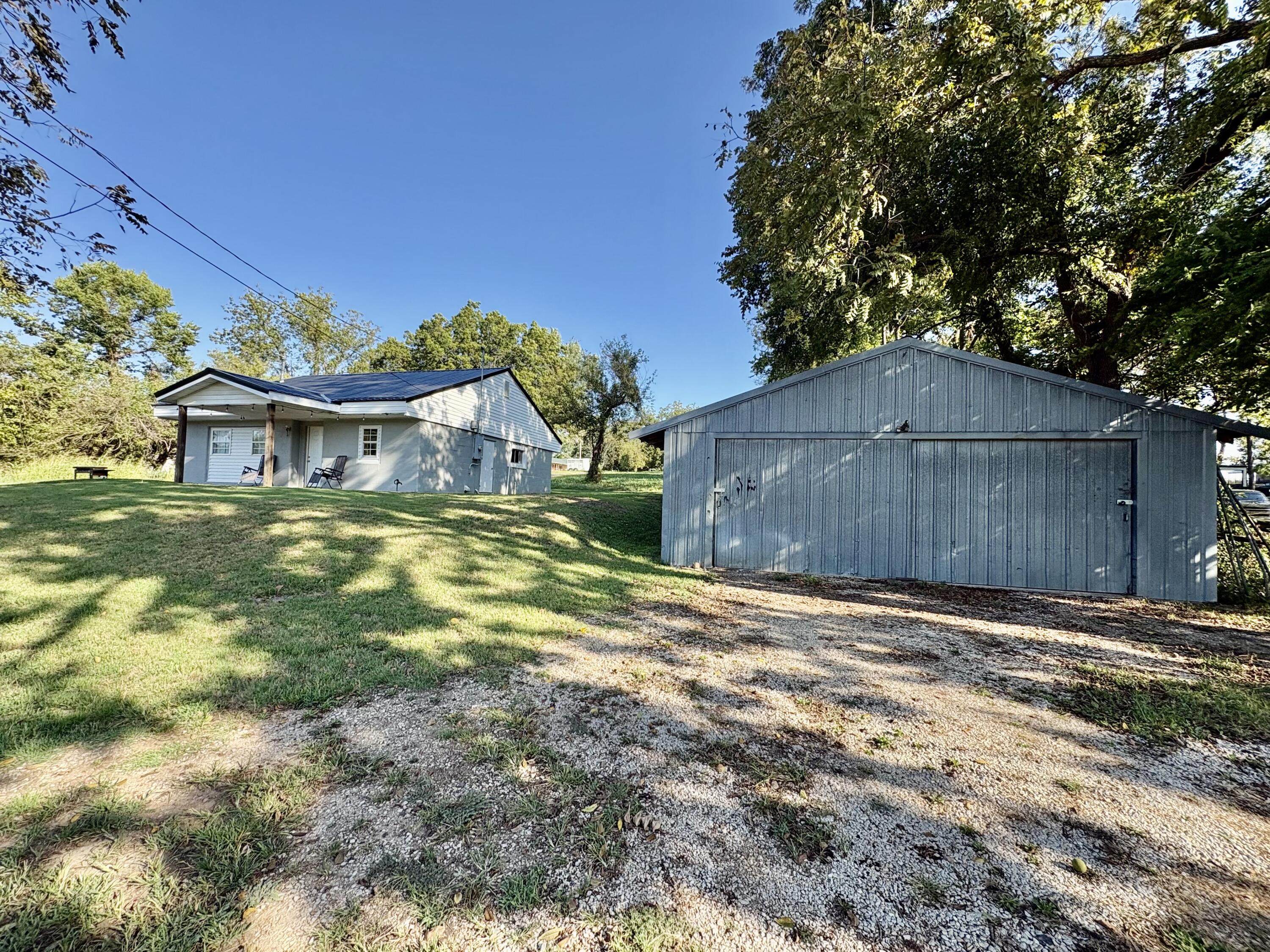 644 Garrett Street Property Photo 32