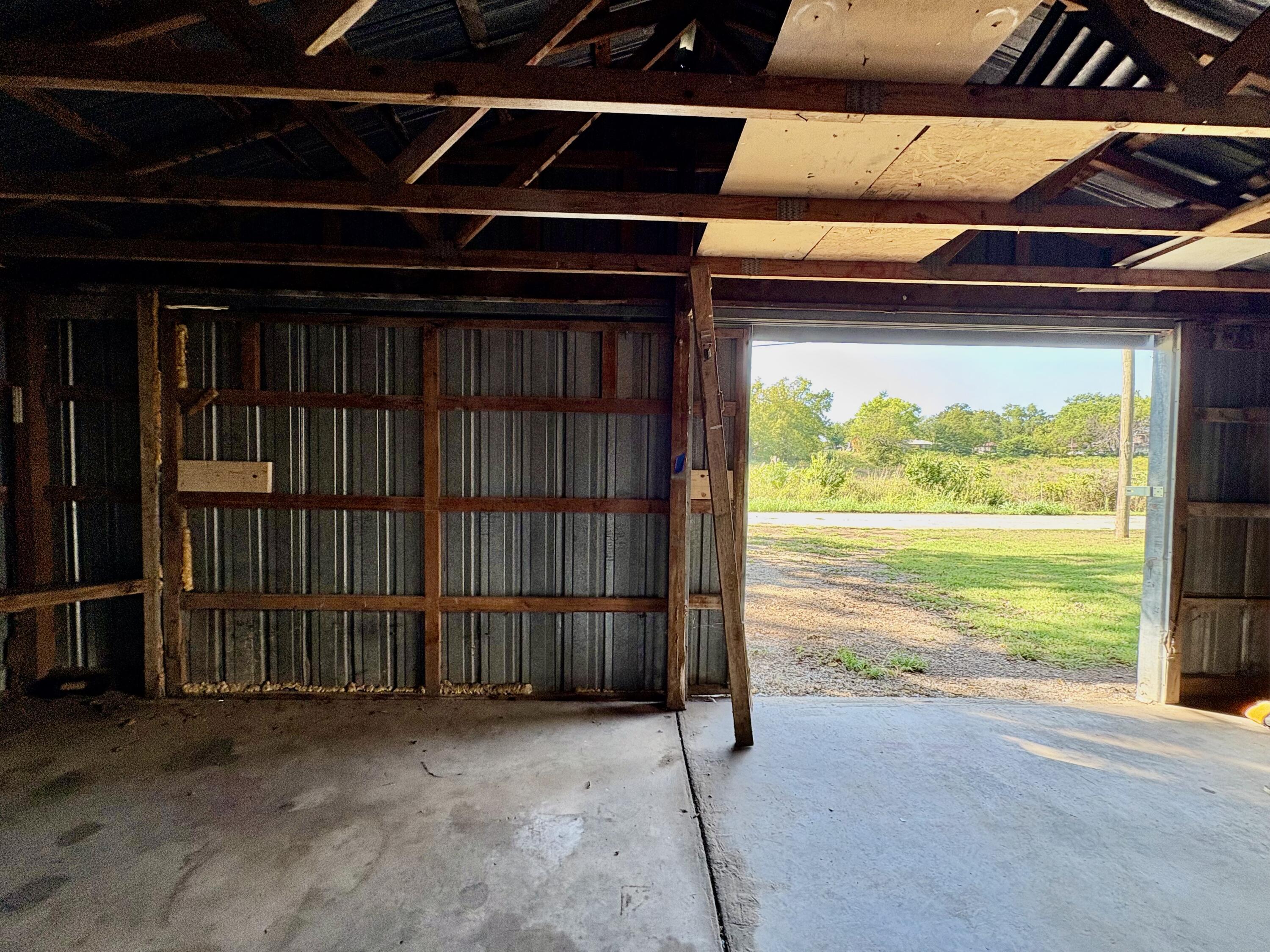 644 Garrett Street Property Photo 35