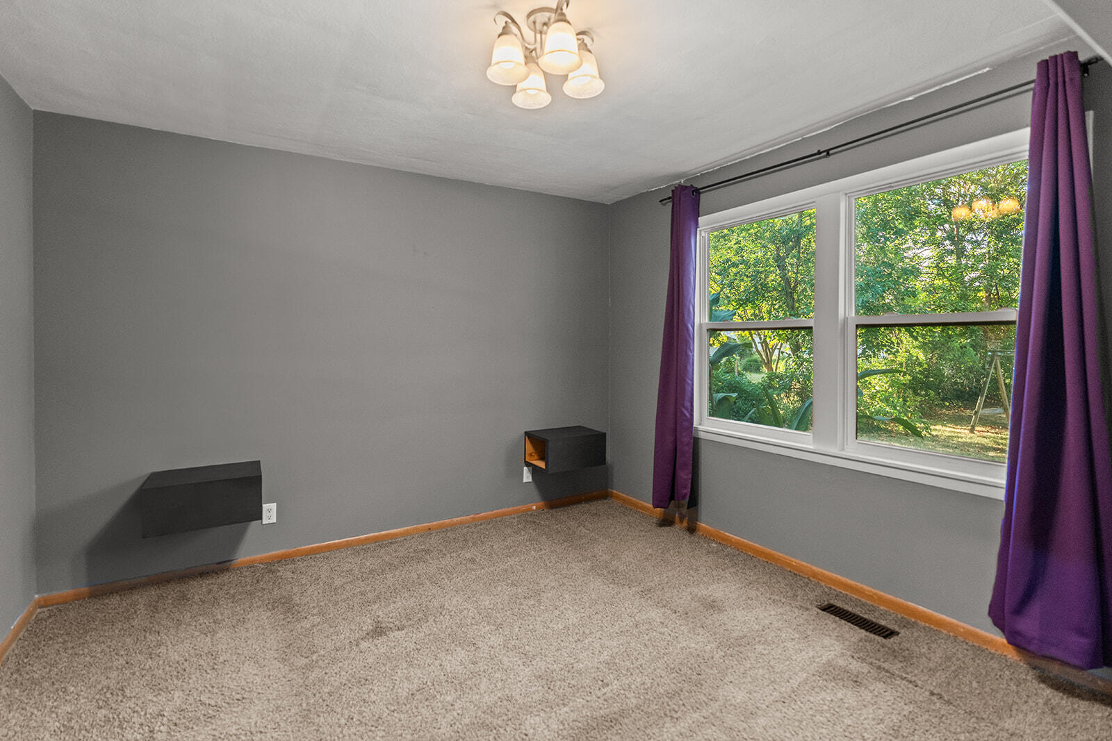630 West Broadmoor Street Property Photo 8