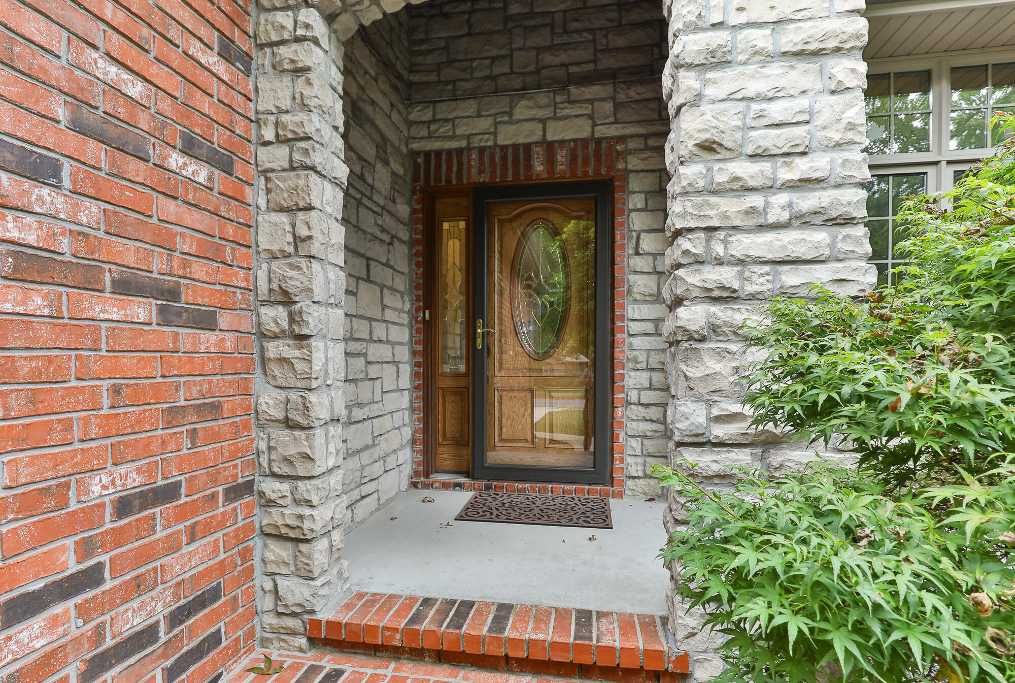 5265 North Missouri Oak Trail Property Photo 4