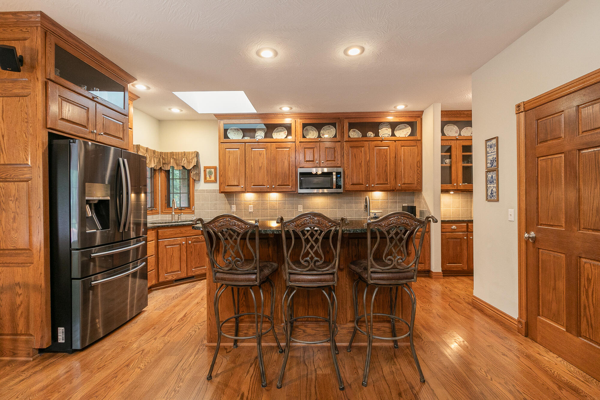 5265 North Missouri Oak Trail Property Photo 12