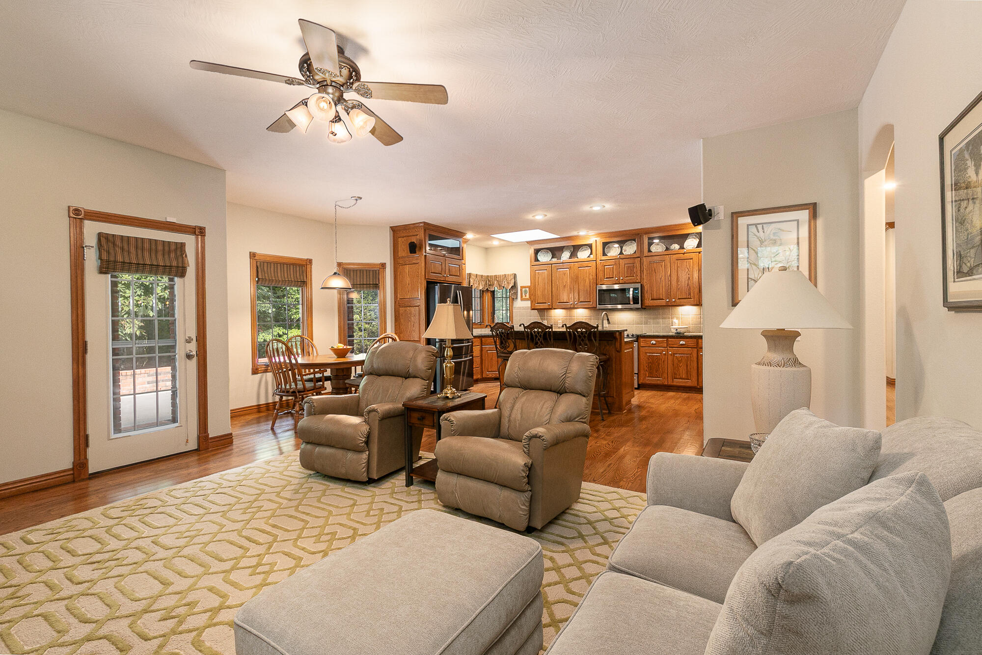 5265 North Missouri Oak Trail Property Photo 19