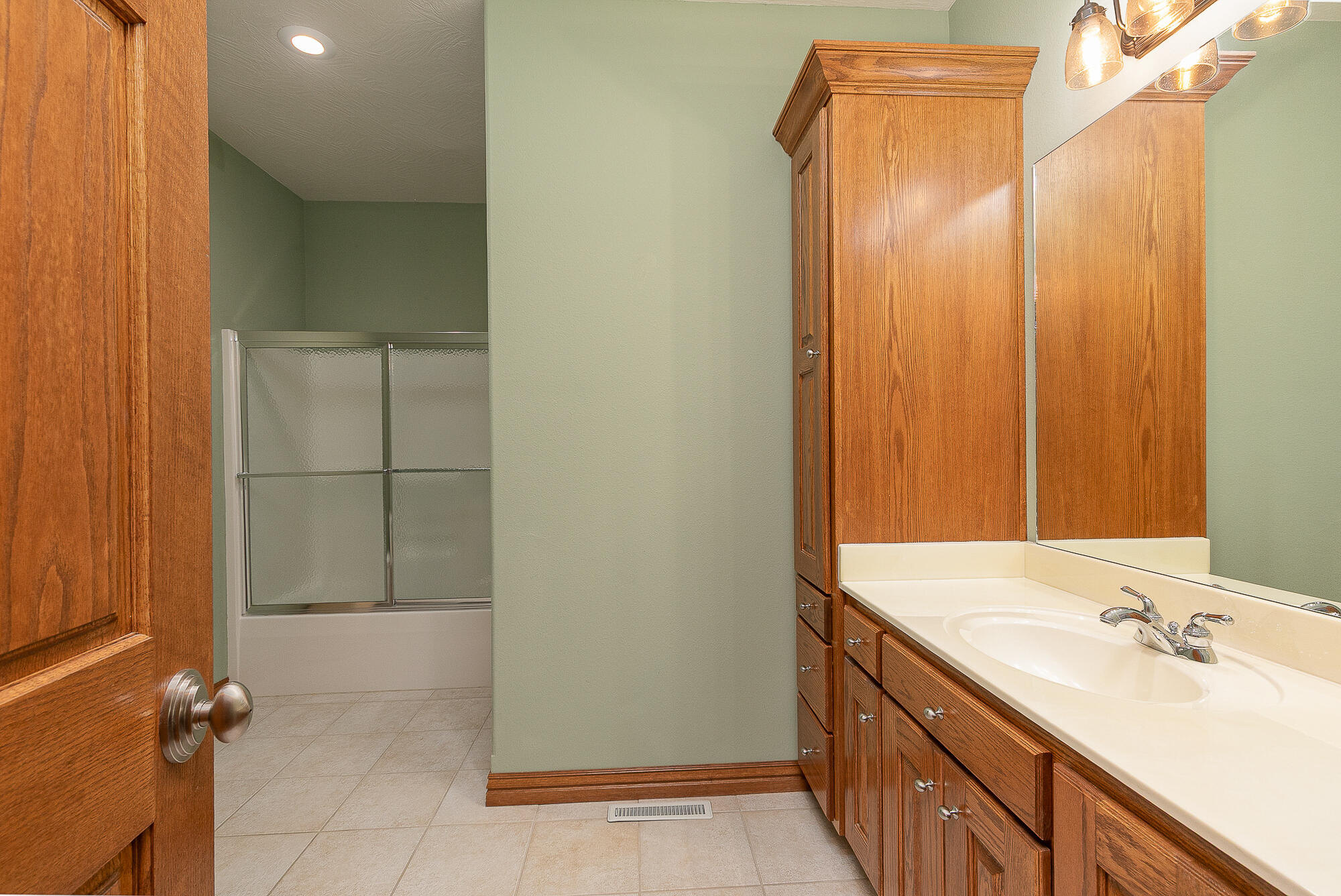 5265 North Missouri Oak Trail Property Photo 38
