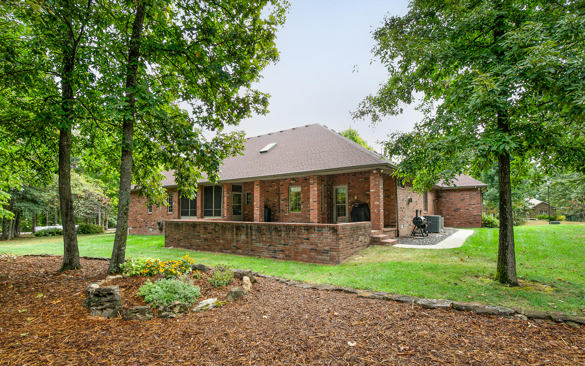 5265 North Missouri Oak Trail Property Photo 43
