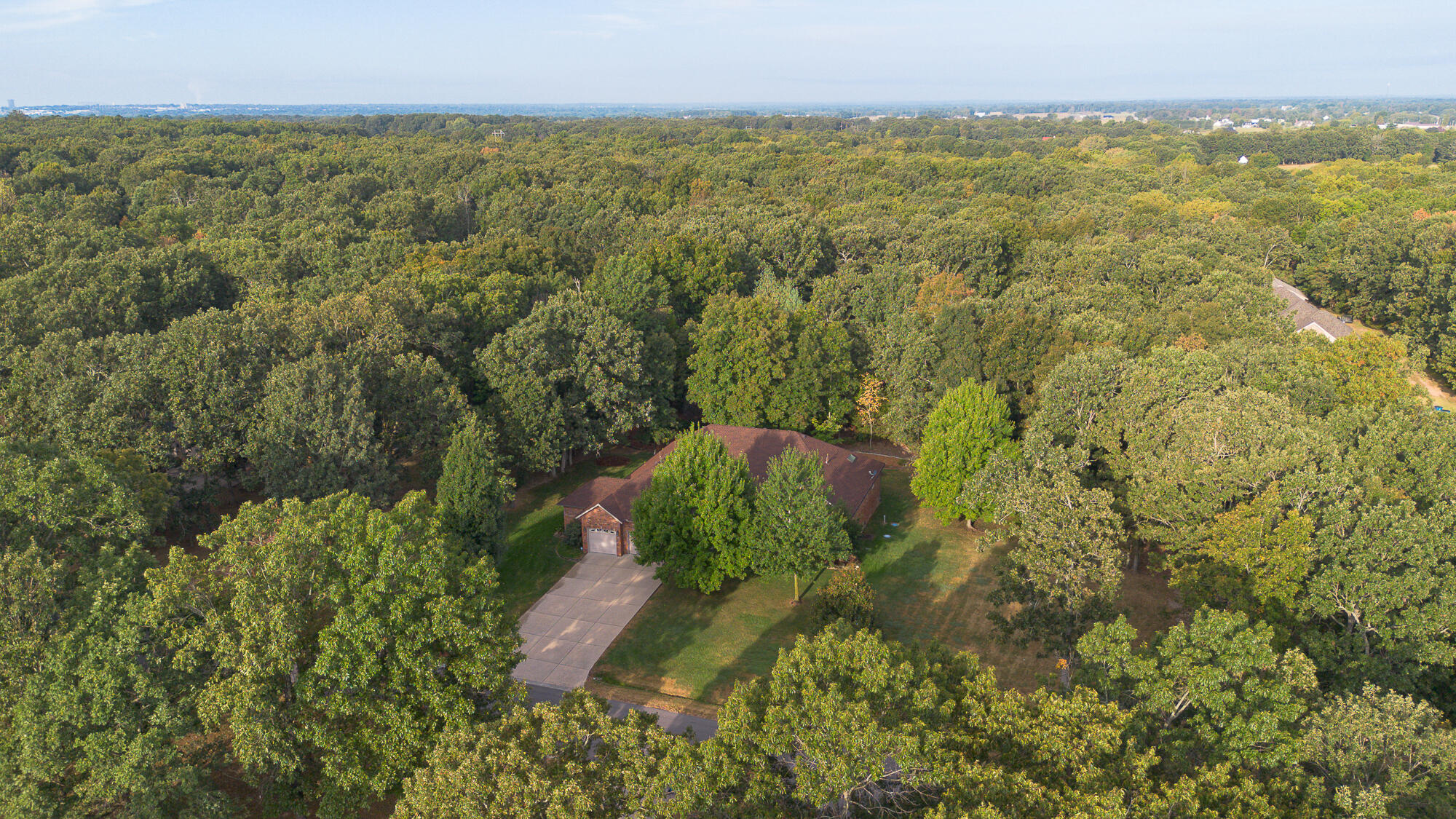 5265 North Missouri Oak Trail Property Photo 53