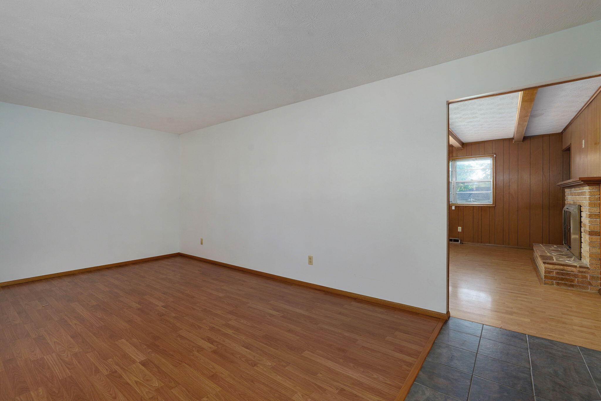 442 South York Avenue Property Photo 5