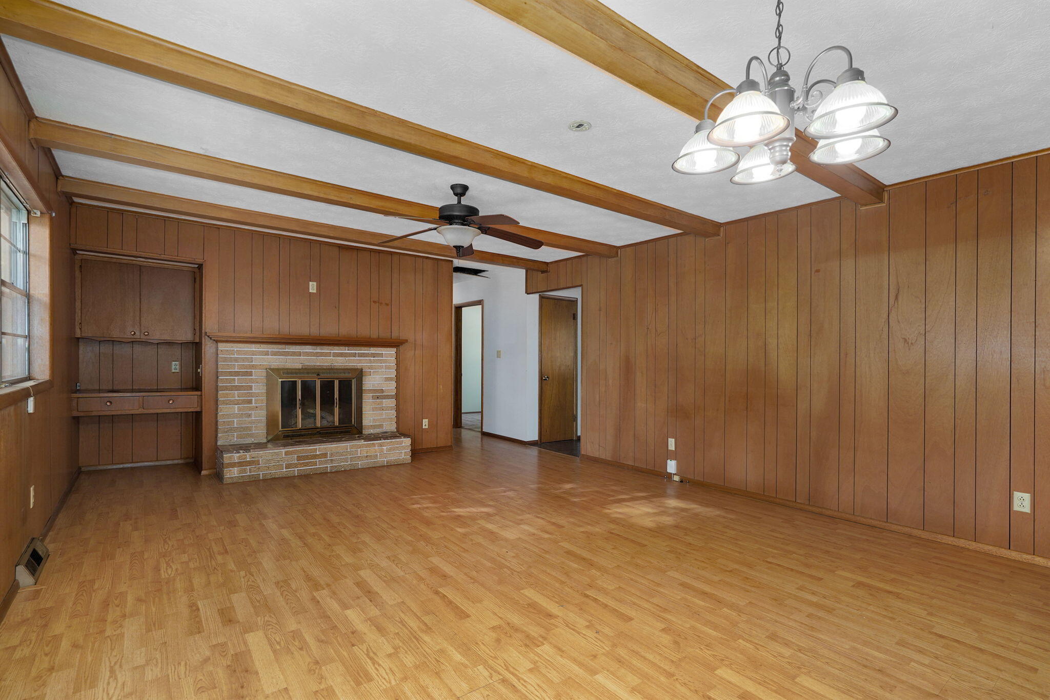 442 South York Avenue Property Photo 9
